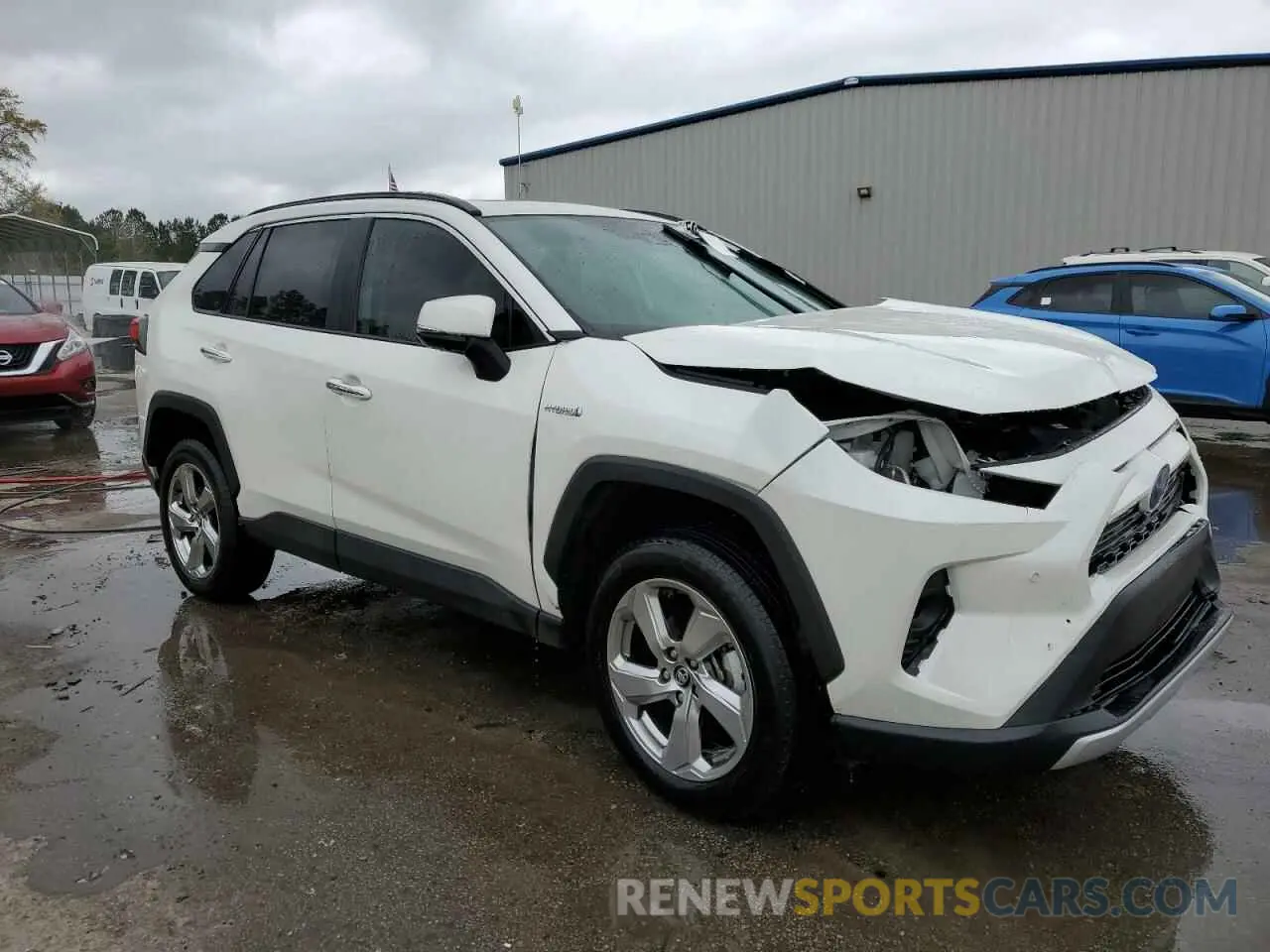 4 Photograph of a damaged car 2T3DWRFV5LW061691 TOYOTA RAV4 2020