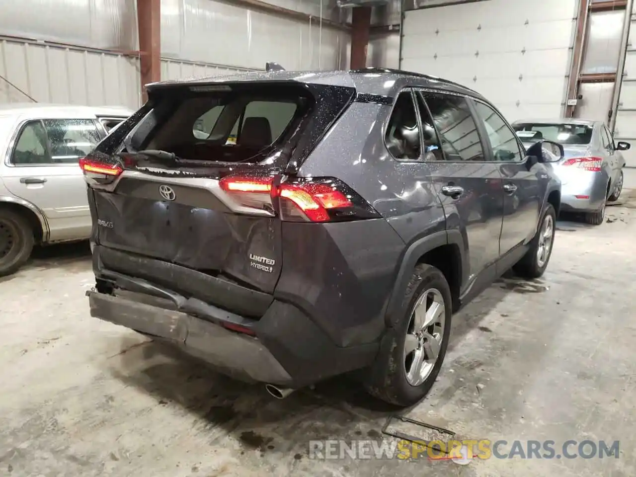 4 Photograph of a damaged car 2T3DWRFV5LW075218 TOYOTA RAV4 2020