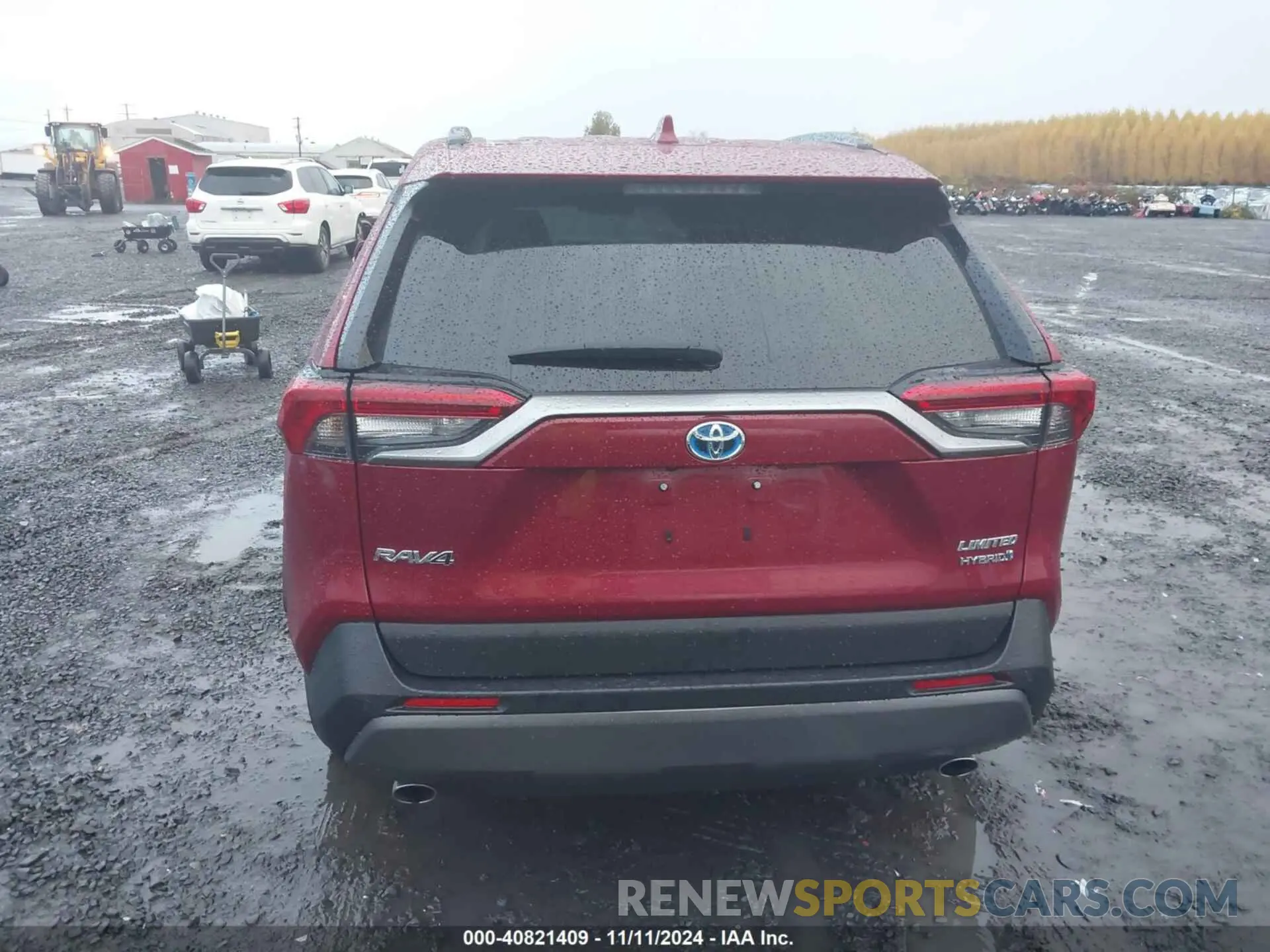 17 Photograph of a damaged car 2T3DWRFV5LW085280 TOYOTA RAV4 2020