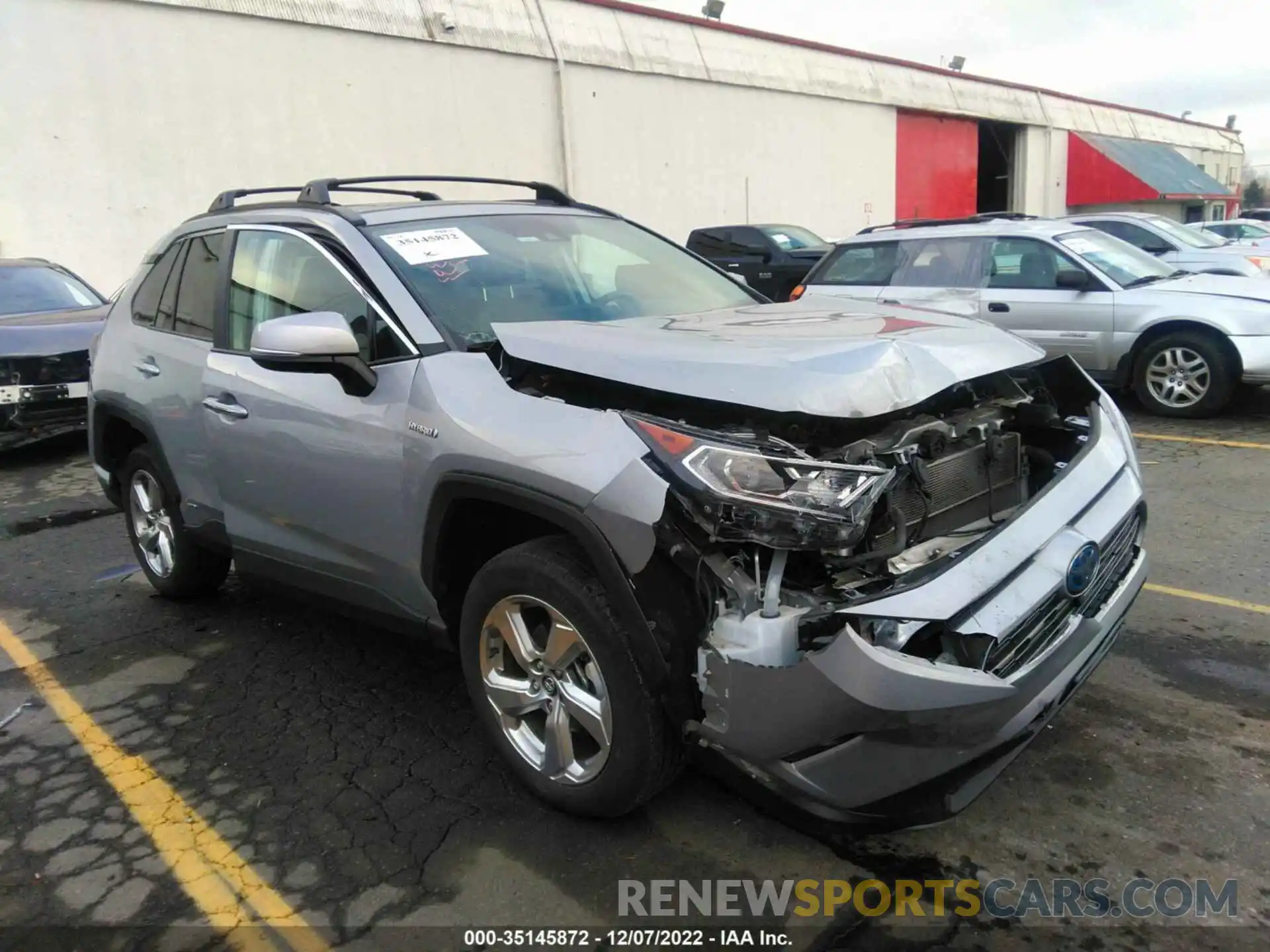 1 Photograph of a damaged car 2T3DWRFV5LW085327 TOYOTA RAV4 2020