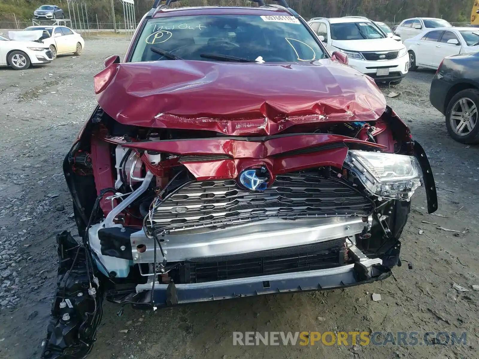 9 Photograph of a damaged car 2T3DWRFV7LW074751 TOYOTA RAV4 2020