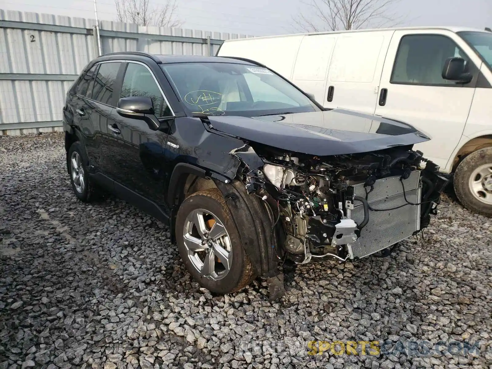 1 Photograph of a damaged car 2T3DWRFV7LW091887 TOYOTA RAV4 2020