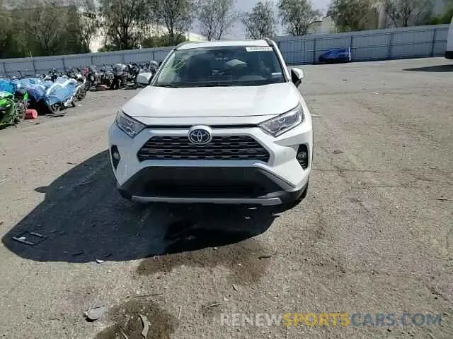 15 Photograph of a damaged car 2T3DWRFV8LW047445 TOYOTA RAV4 2020