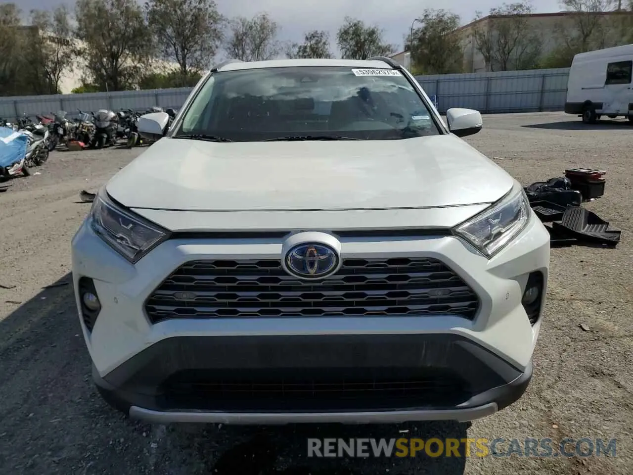 5 Photograph of a damaged car 2T3DWRFV8LW047445 TOYOTA RAV4 2020