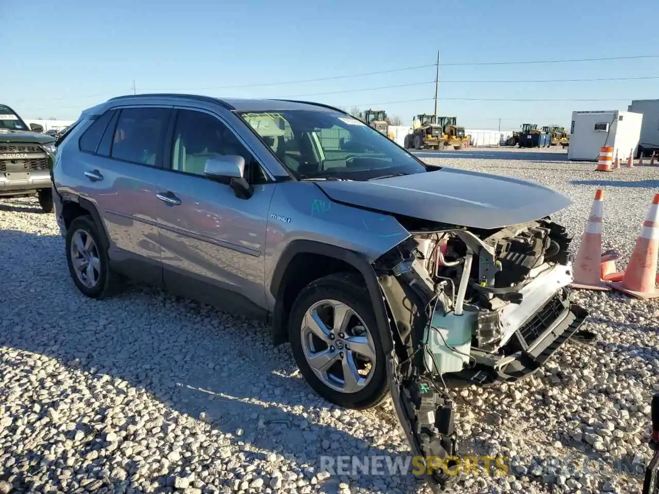 4 Photograph of a damaged car 2T3DWRFV8LW074919 TOYOTA RAV4 2020