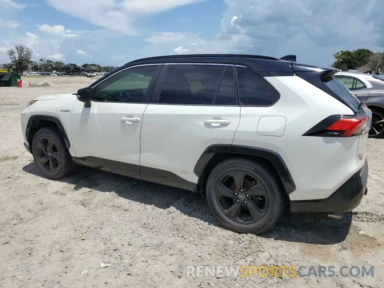 2 Photograph of a damaged car 2T3EWRFV0LW064826 TOYOTA RAV4 2020
