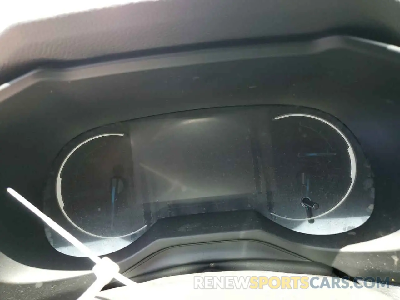 9 Photograph of a damaged car 2T3EWRFV0LW064826 TOYOTA RAV4 2020