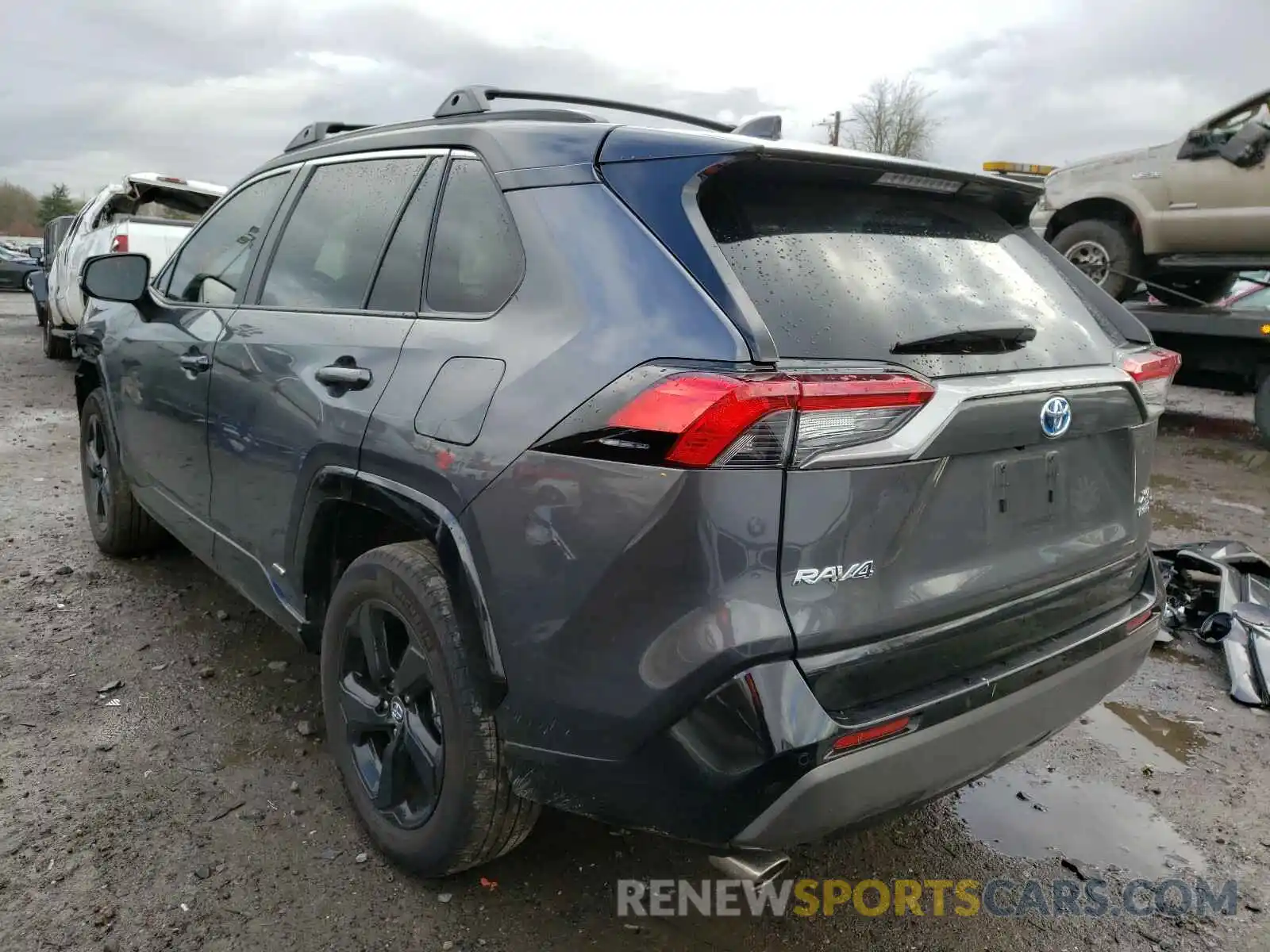 3 Photograph of a damaged car 2T3EWRFV1LW046934 TOYOTA RAV4 2020