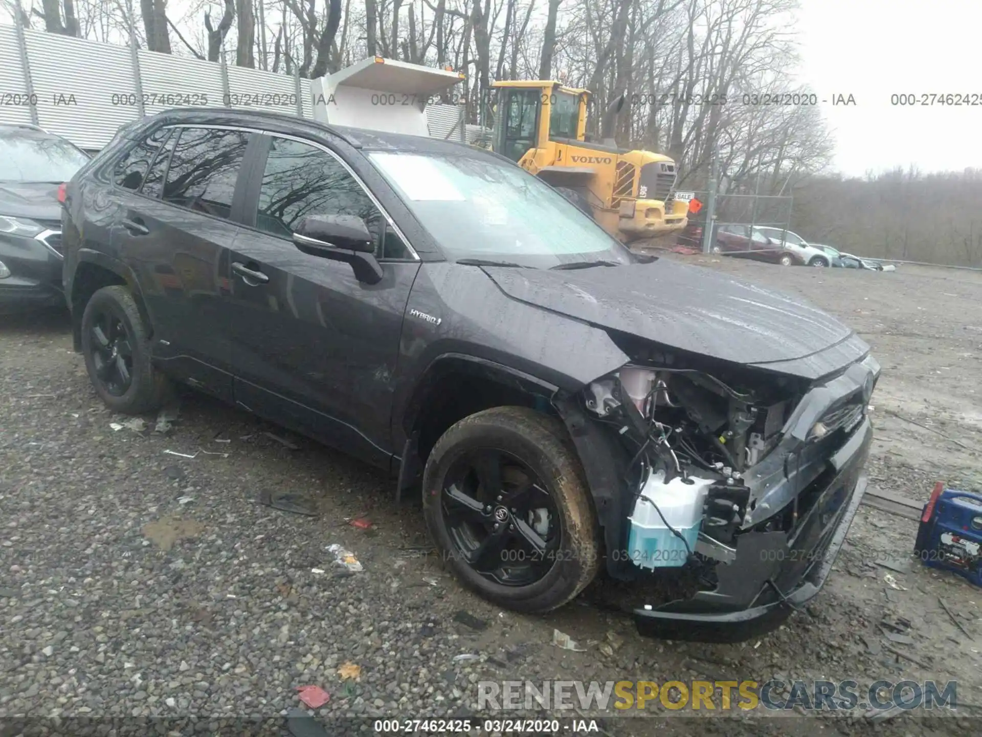 1 Photograph of a damaged car 2T3EWRFV1LW079741 TOYOTA RAV4 2020