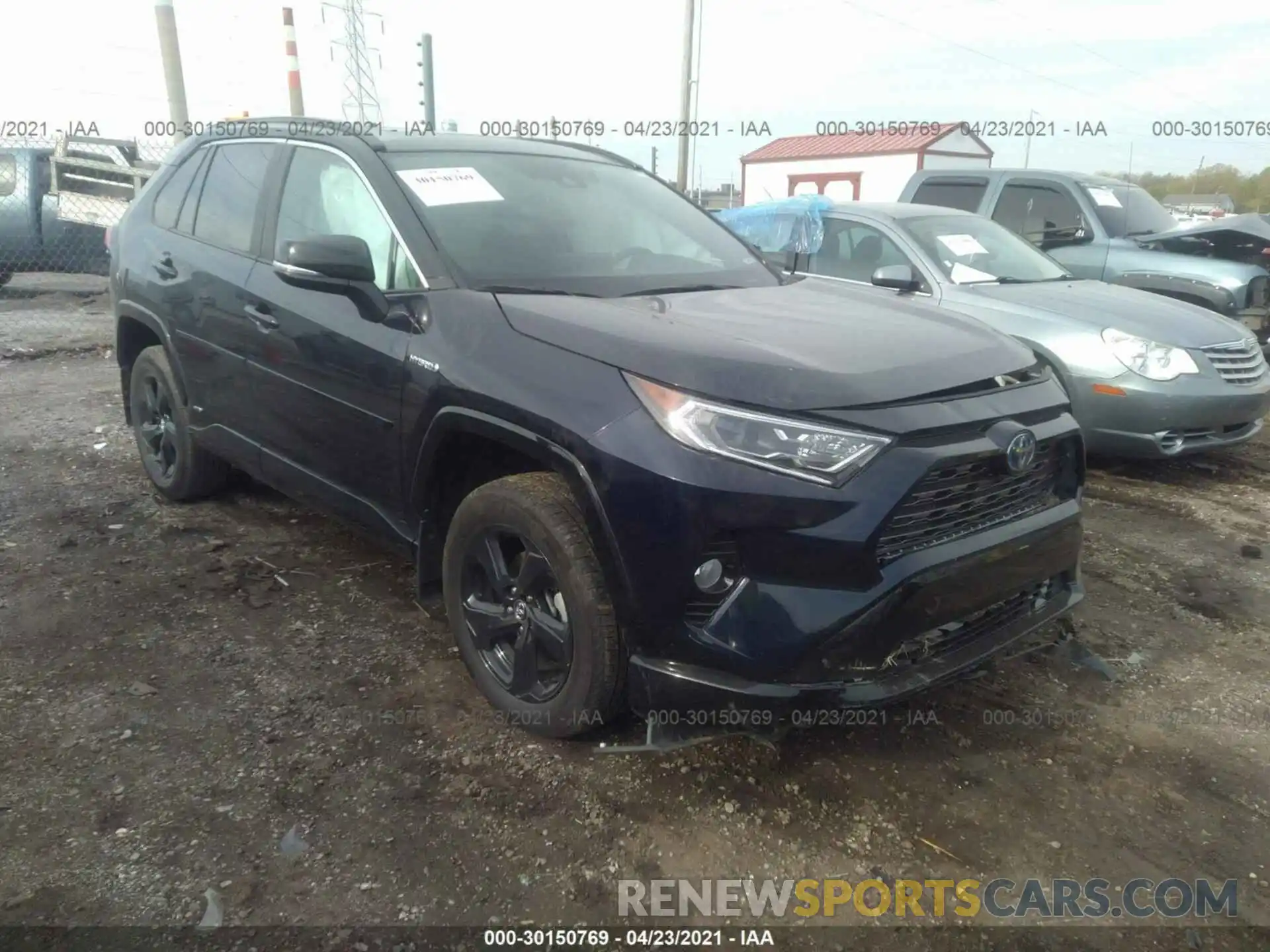 1 Photograph of a damaged car 2T3EWRFV1LW087774 TOYOTA RAV4 2020