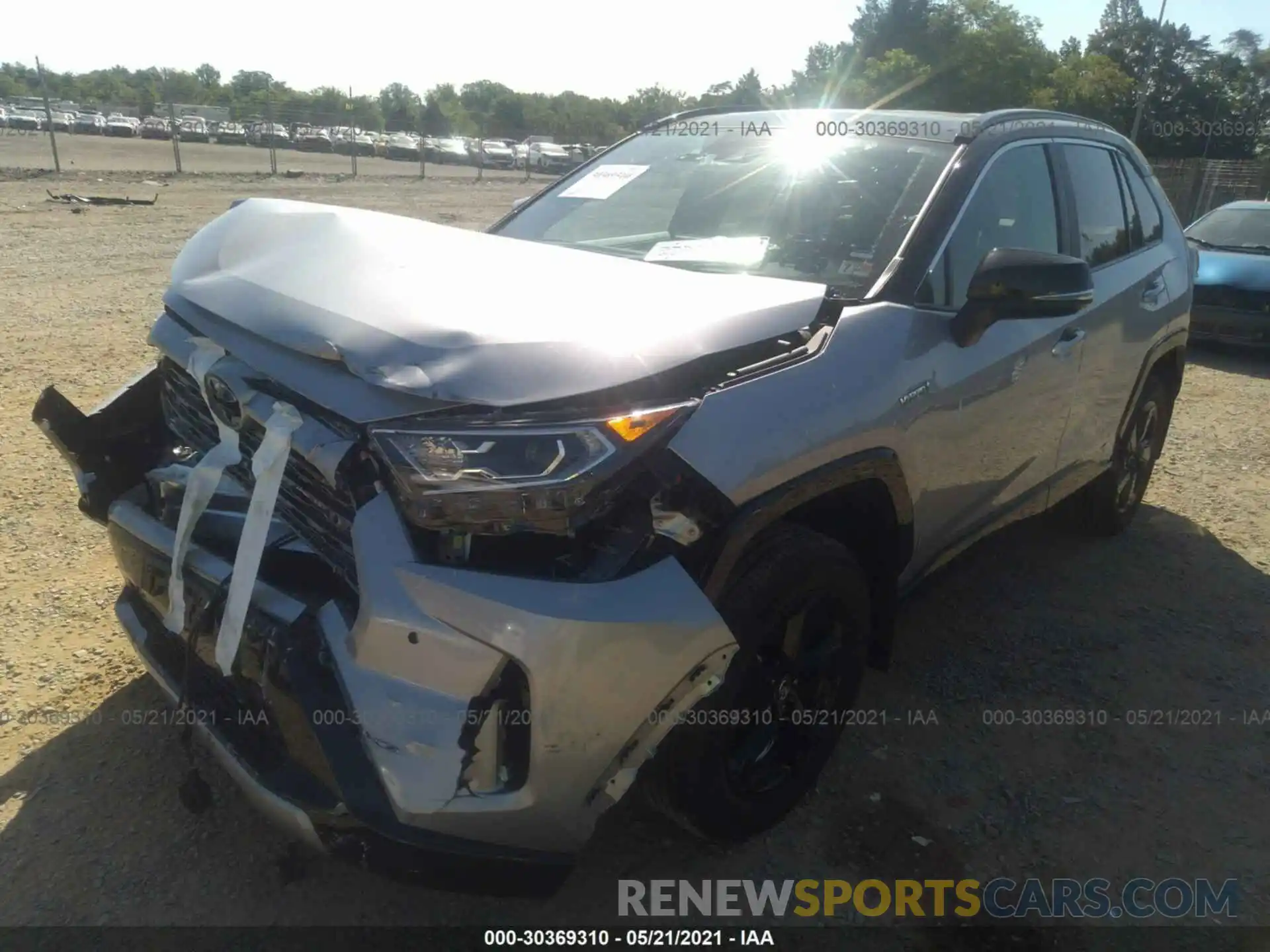 2 Photograph of a damaged car 2T3EWRFV1LW091727 TOYOTA RAV4 2020