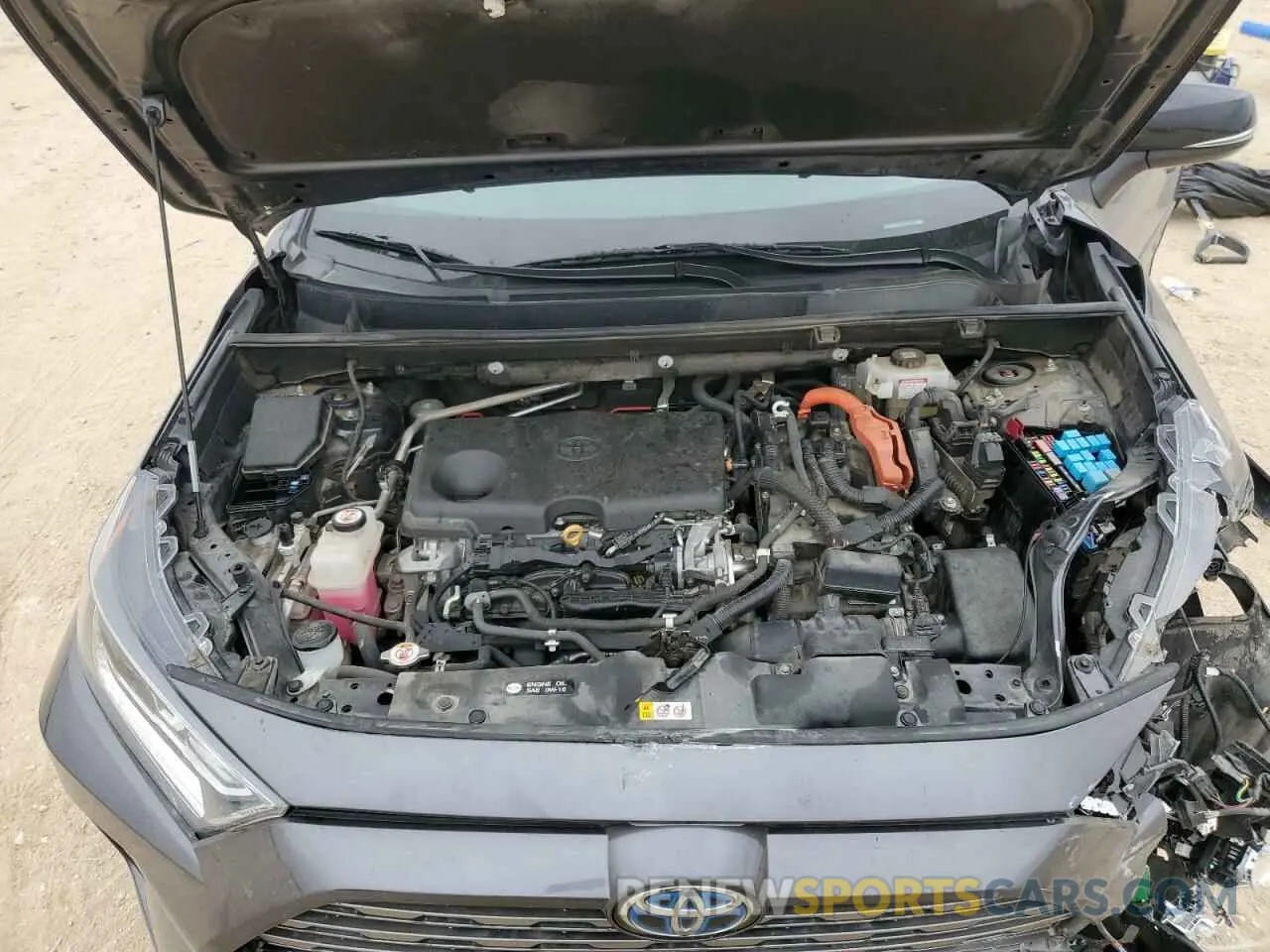 13 Photograph of a damaged car 2T3EWRFV1LW099553 TOYOTA RAV4 2020