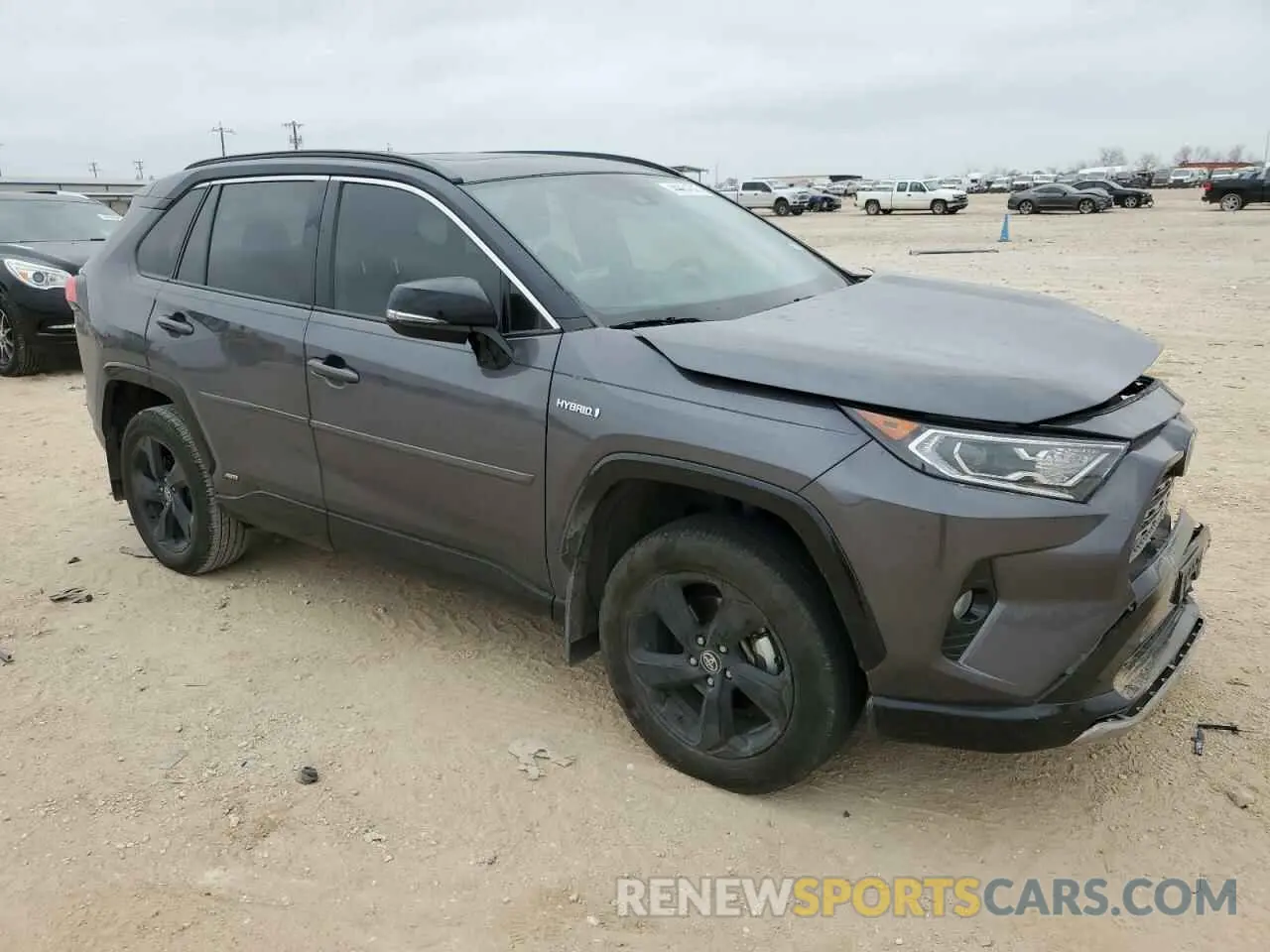 4 Photograph of a damaged car 2T3EWRFV1LW099553 TOYOTA RAV4 2020