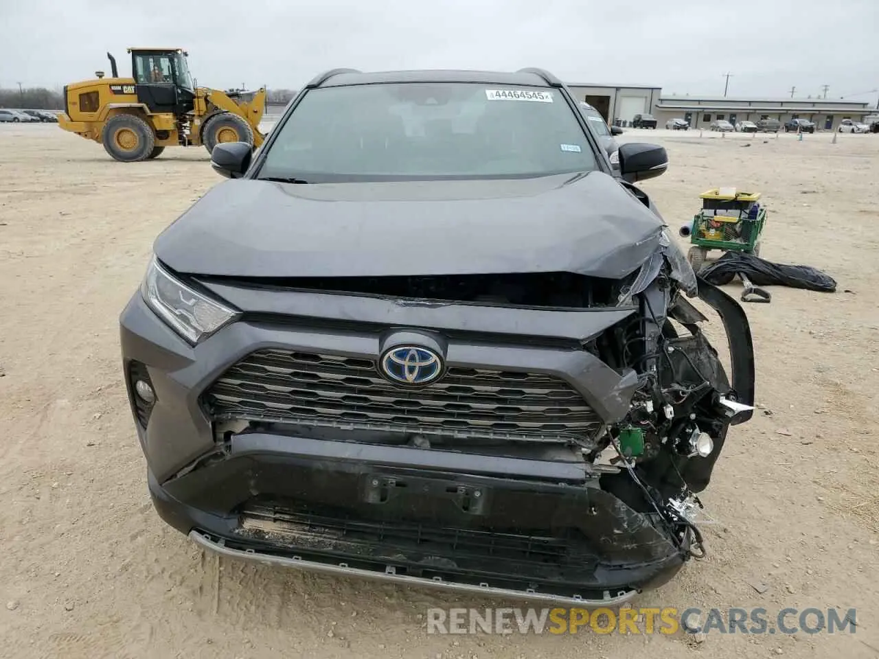 5 Photograph of a damaged car 2T3EWRFV1LW099553 TOYOTA RAV4 2020