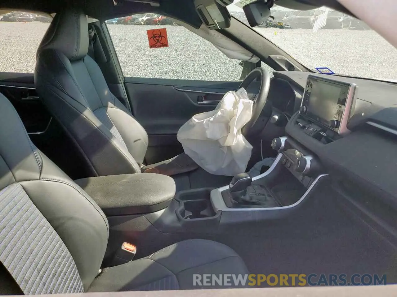 7 Photograph of a damaged car 2T3EWRFV2LW069977 TOYOTA RAV4 2020