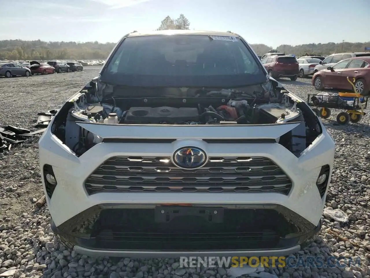 5 Photograph of a damaged car 2T3EWRFV3LW055618 TOYOTA RAV4 2020