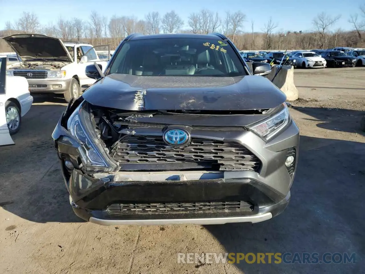 5 Photograph of a damaged car 2T3EWRFV3LW077344 TOYOTA RAV4 2020
