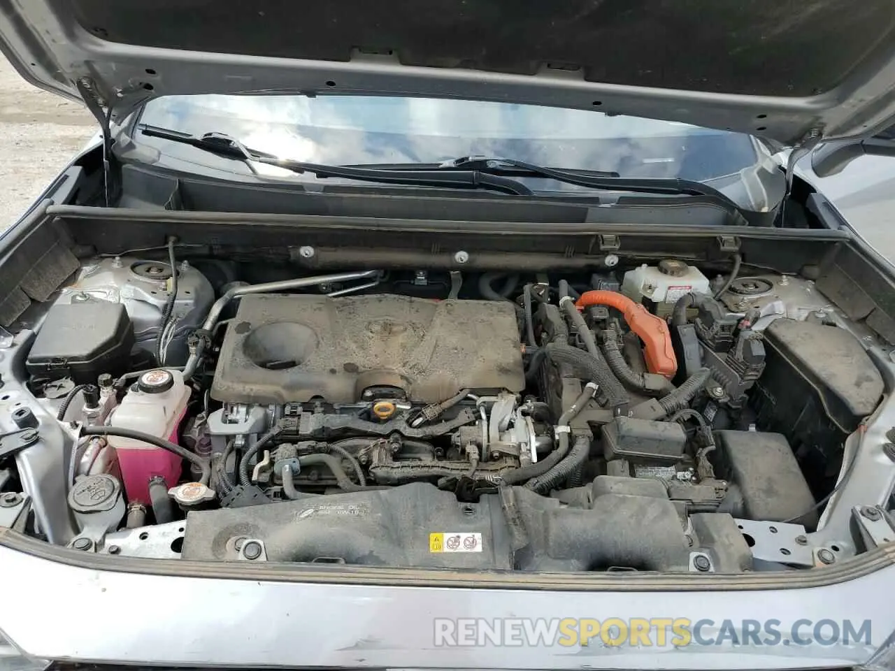 12 Photograph of a damaged car 2T3EWRFV5LW077846 TOYOTA RAV4 2020