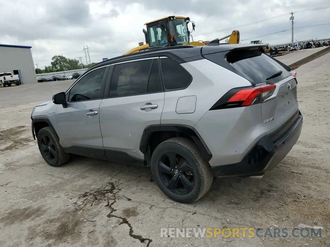 2 Photograph of a damaged car 2T3EWRFV5LW077846 TOYOTA RAV4 2020