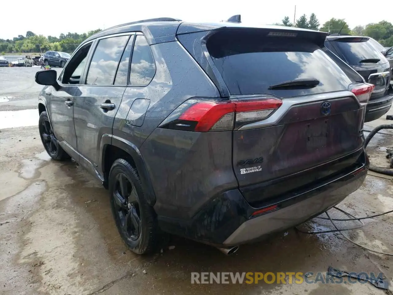 3 Photograph of a damaged car 2T3EWRFV6LW053863 TOYOTA RAV4 2020