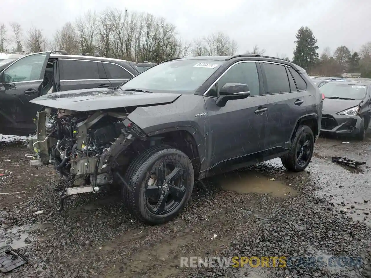 1 Photograph of a damaged car 2T3EWRFV6LW062854 TOYOTA RAV4 2020