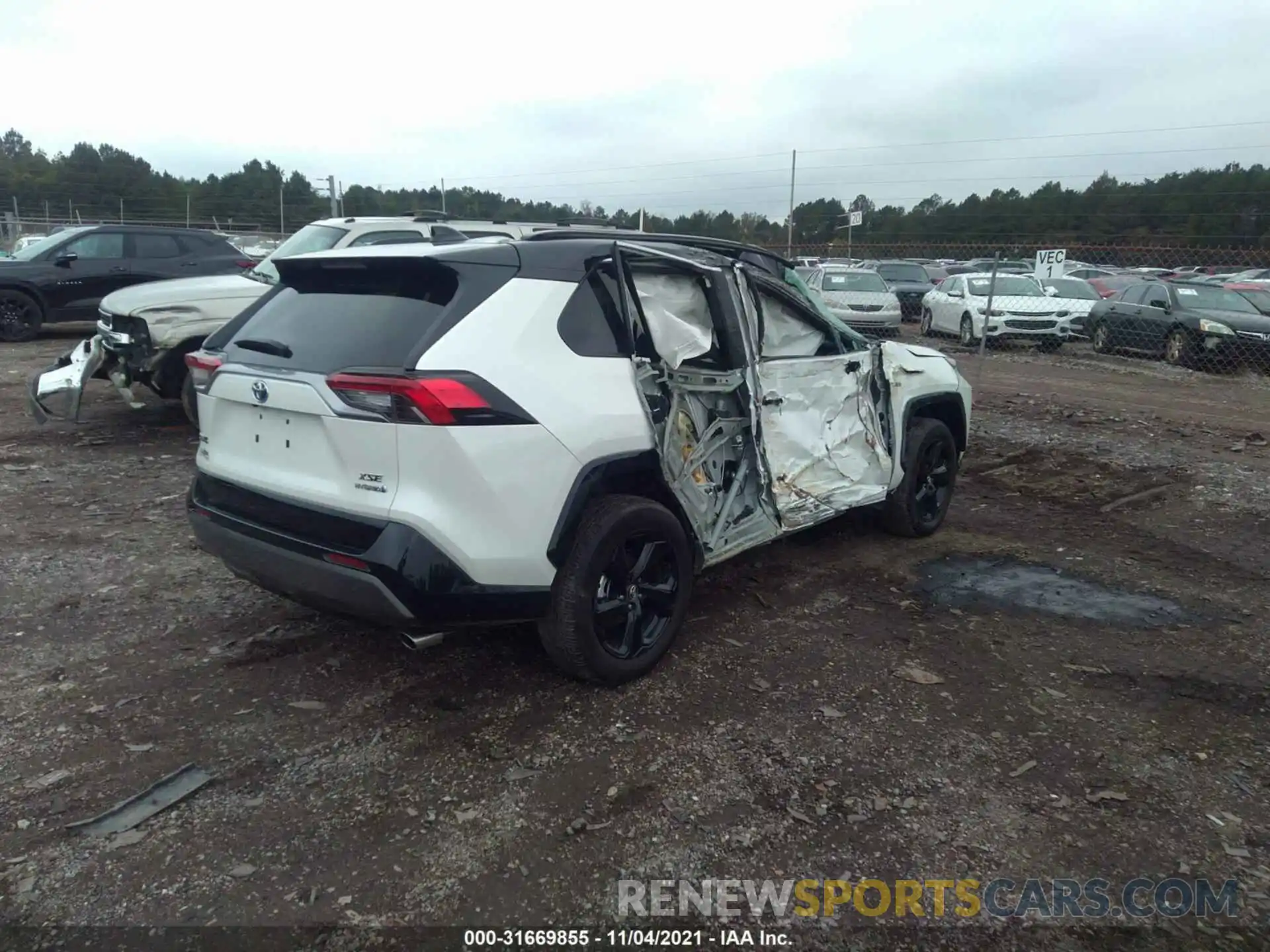 4 Photograph of a damaged car 2T3EWRFV6LW079119 TOYOTA RAV4 2020