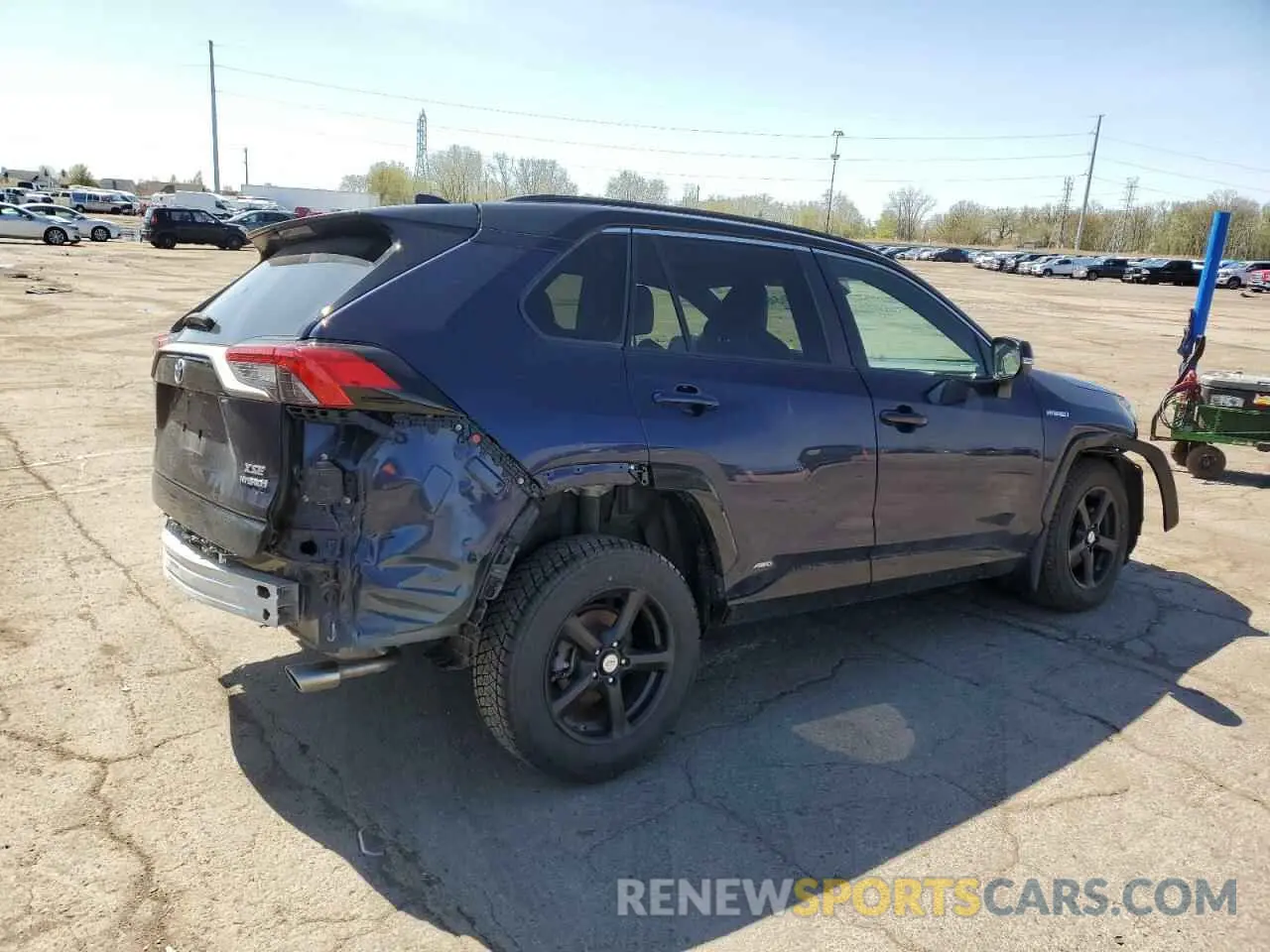 3 Photograph of a damaged car 2T3EWRFV8LW081440 TOYOTA RAV4 2020