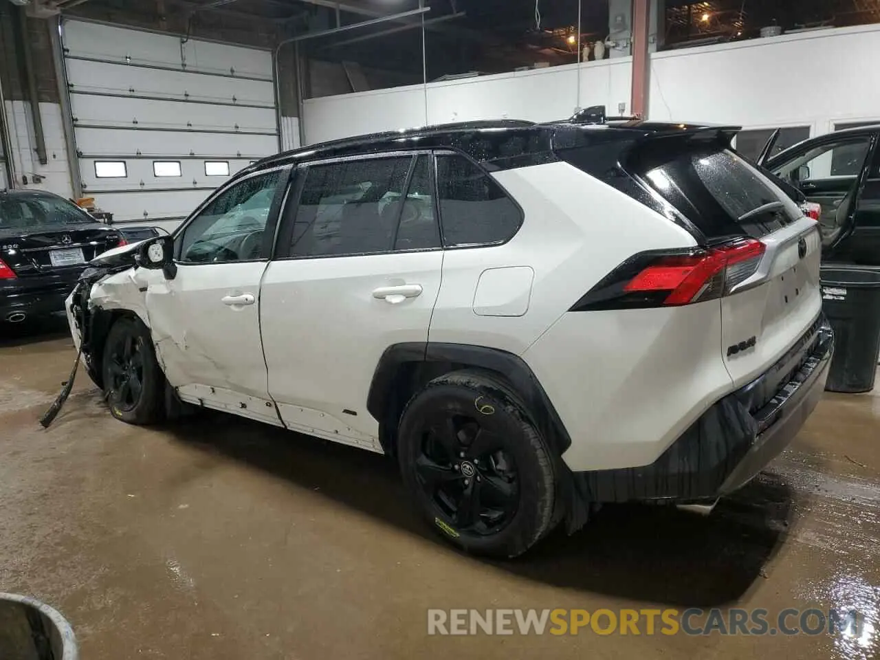 2 Photograph of a damaged car 2T3EWRFV8LW084936 TOYOTA RAV4 2020