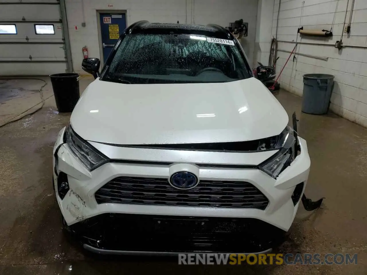 5 Photograph of a damaged car 2T3EWRFV8LW084936 TOYOTA RAV4 2020