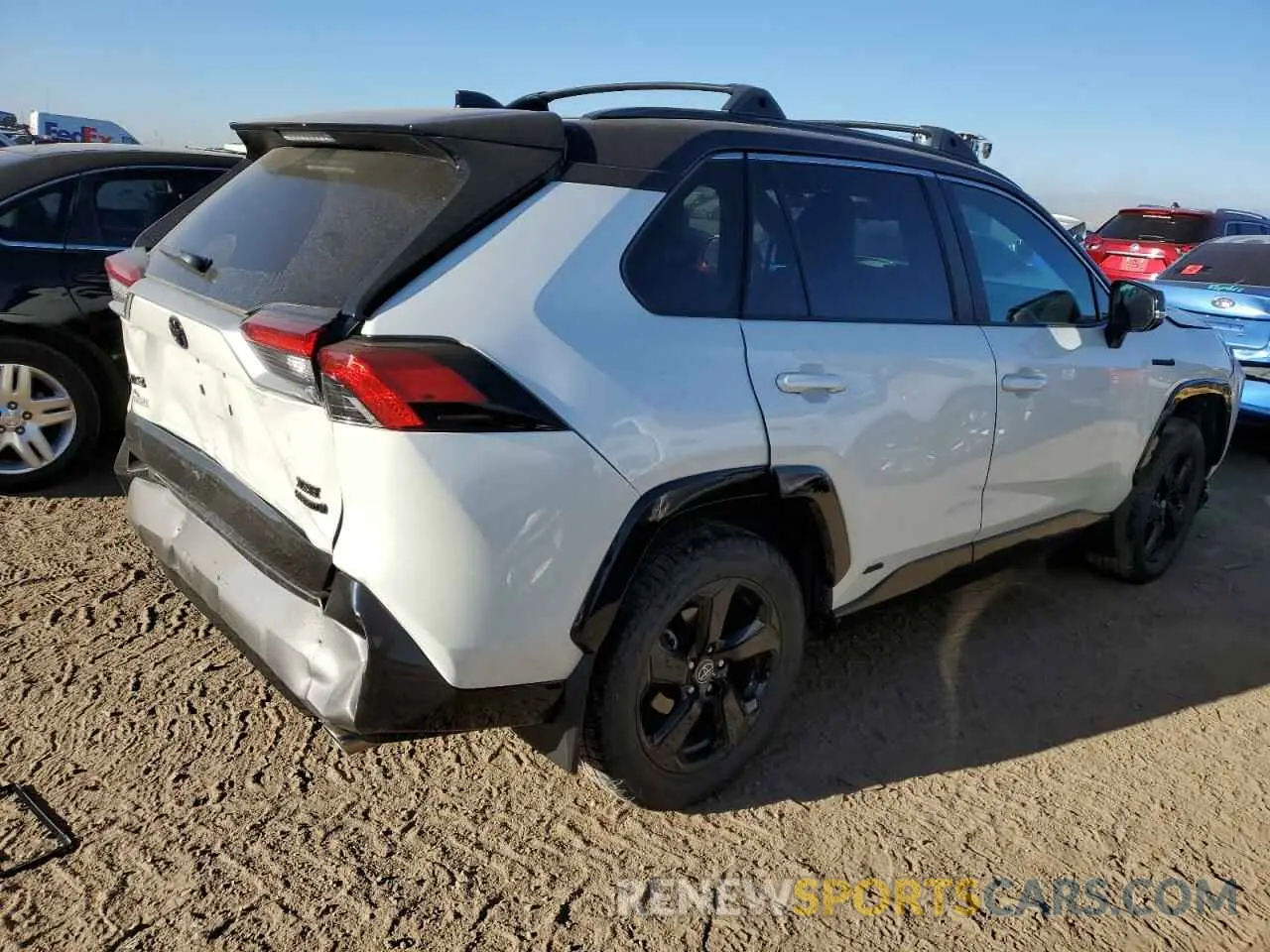 3 Photograph of a damaged car 2T3EWRFV9LW052738 TOYOTA RAV4 2020