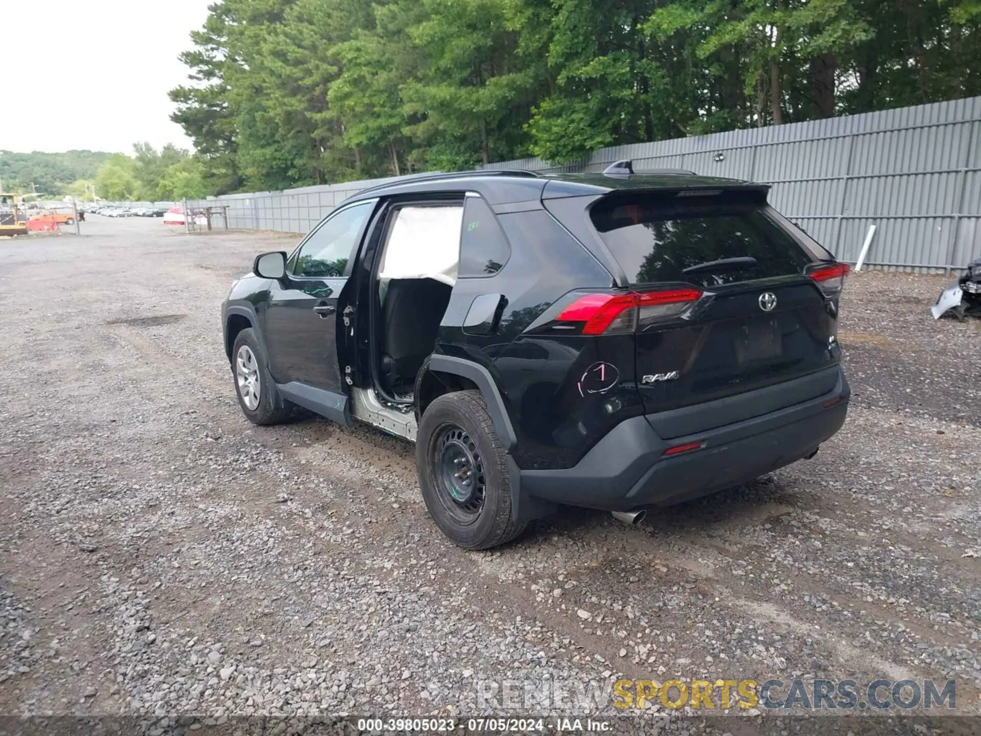 3 Photograph of a damaged car 2T3F1RFV0LC071859 TOYOTA RAV4 2020