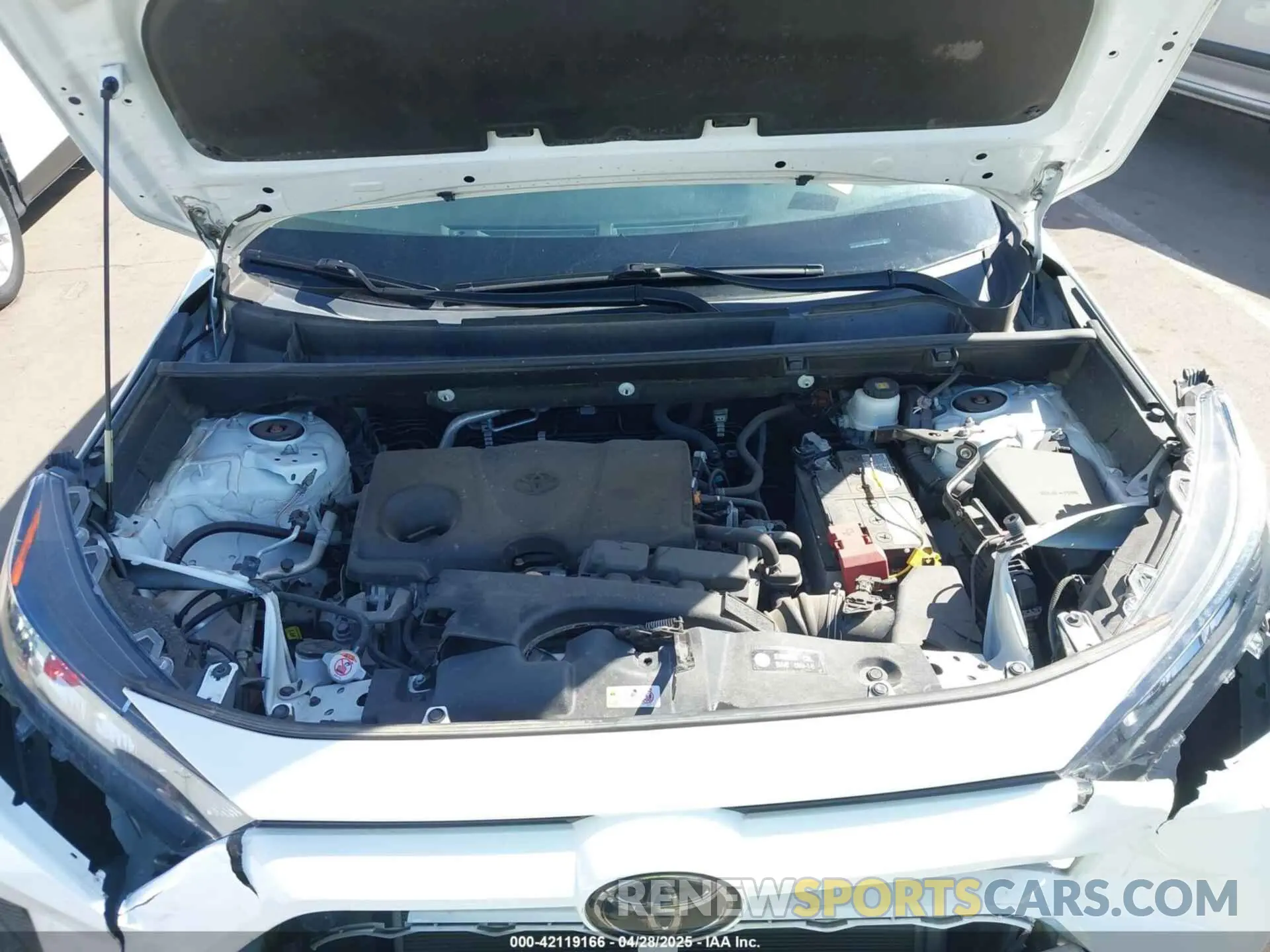 10 Photograph of a damaged car 2T3F1RFV0LC090346 TOYOTA RAV4 2020