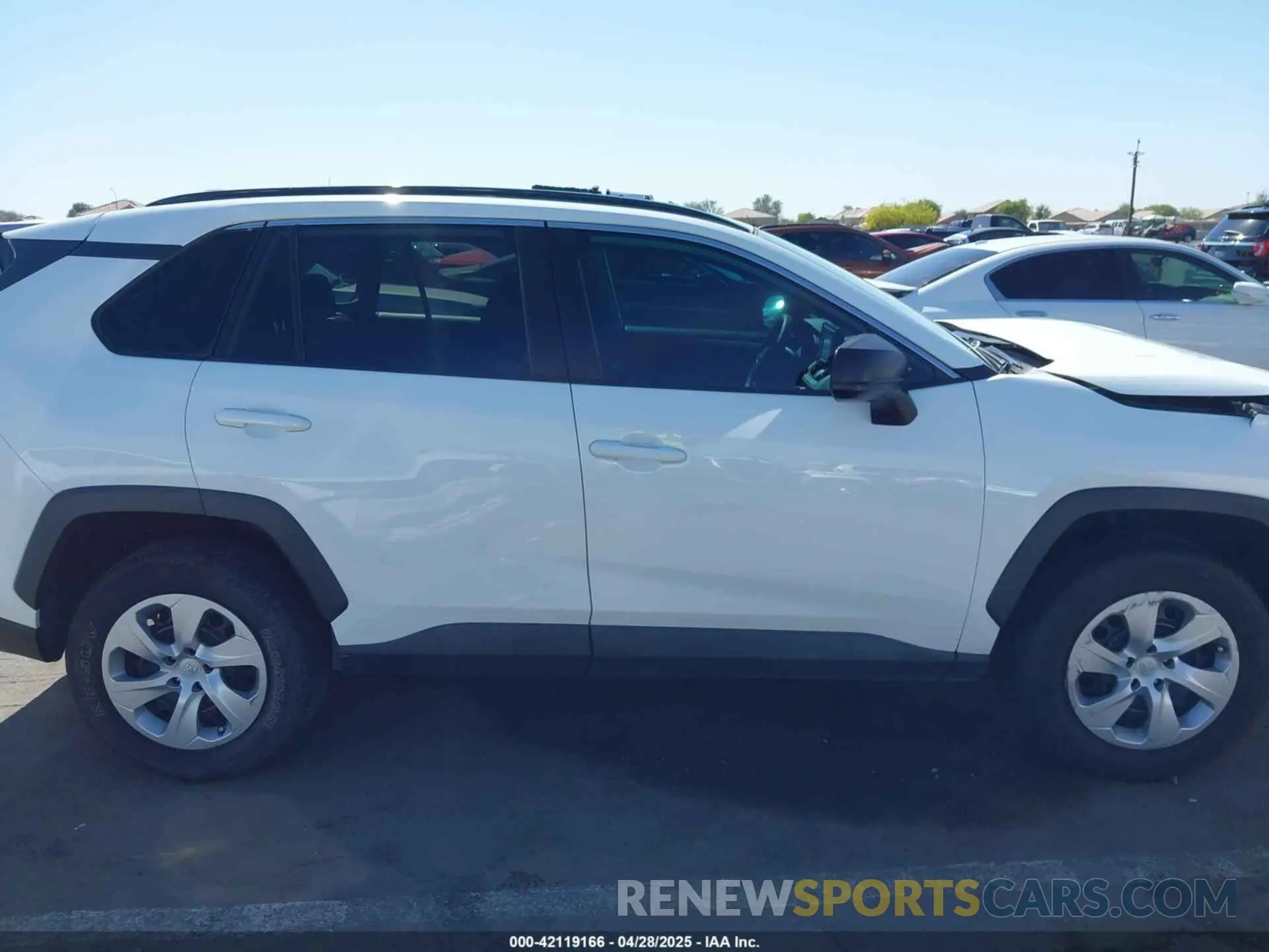 14 Photograph of a damaged car 2T3F1RFV0LC090346 TOYOTA RAV4 2020