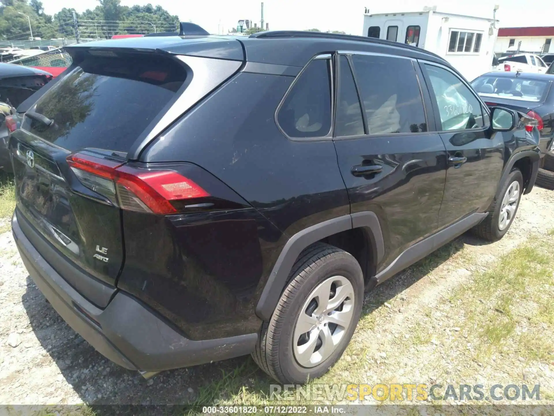 4 Photograph of a damaged car 2T3F1RFV0LC097815 TOYOTA RAV4 2020