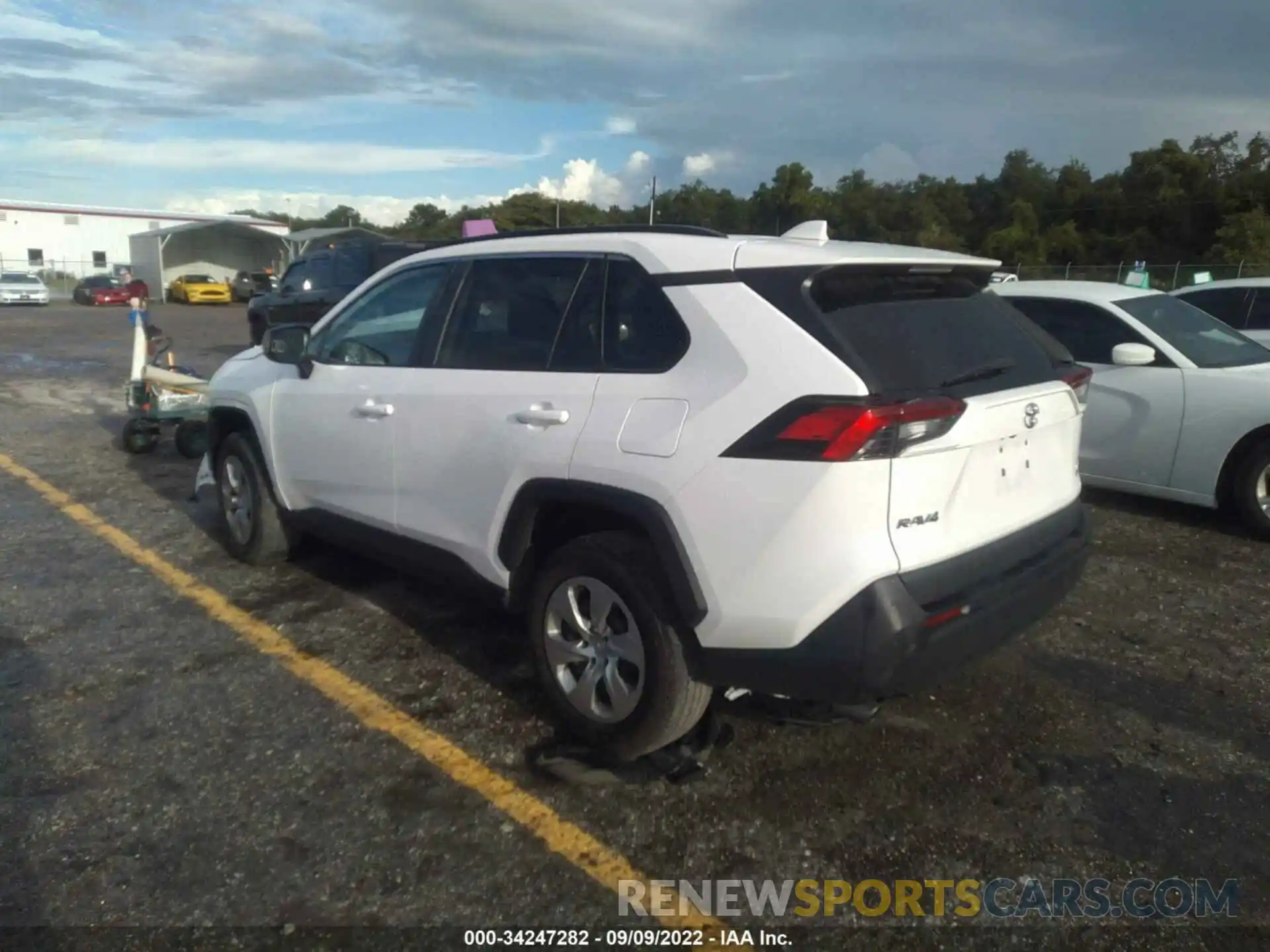 3 Photograph of a damaged car 2T3F1RFV0LC102561 TOYOTA RAV4 2020