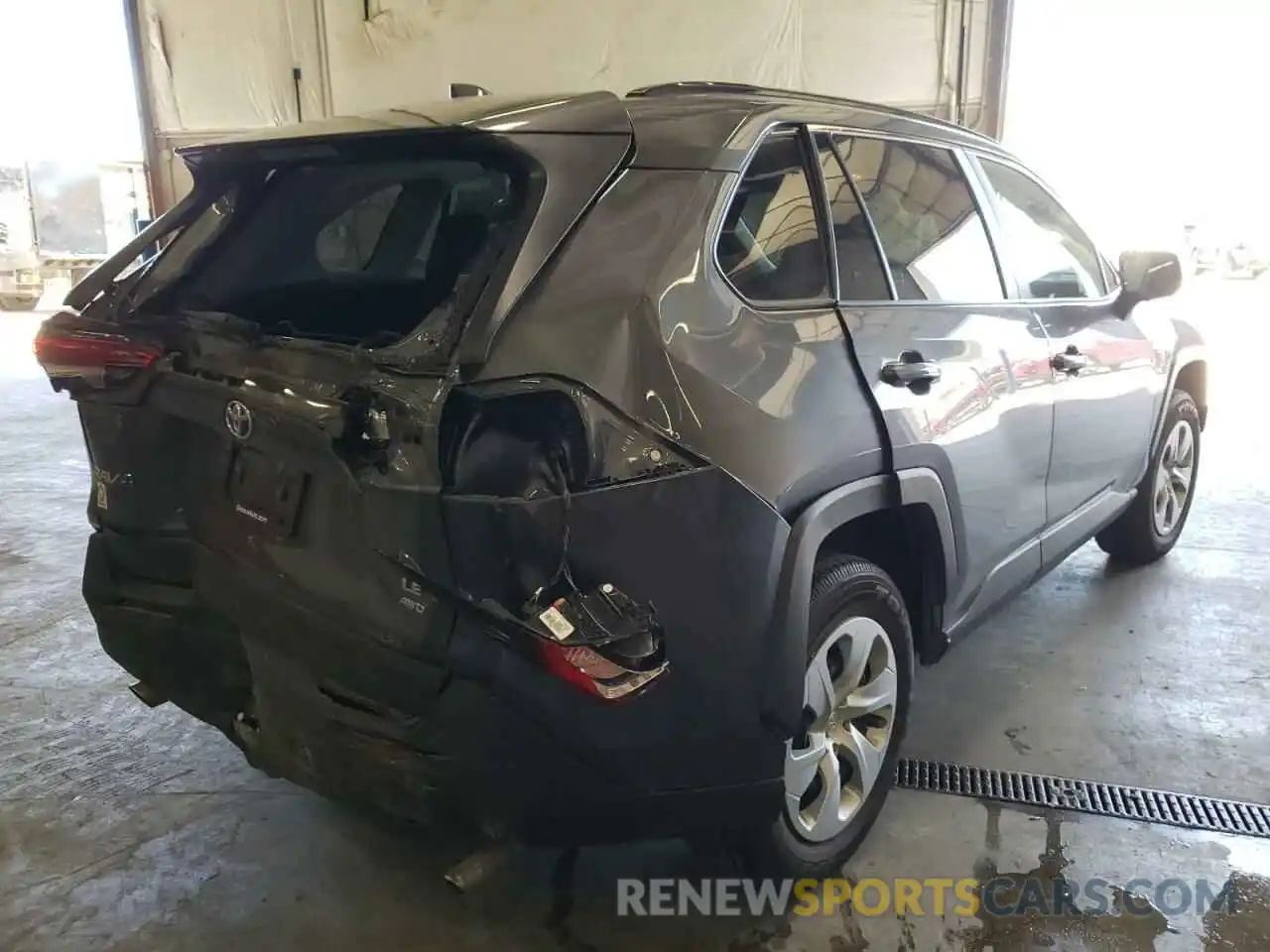 4 Photograph of a damaged car 2T3F1RFV0LC137374 TOYOTA RAV4 2020