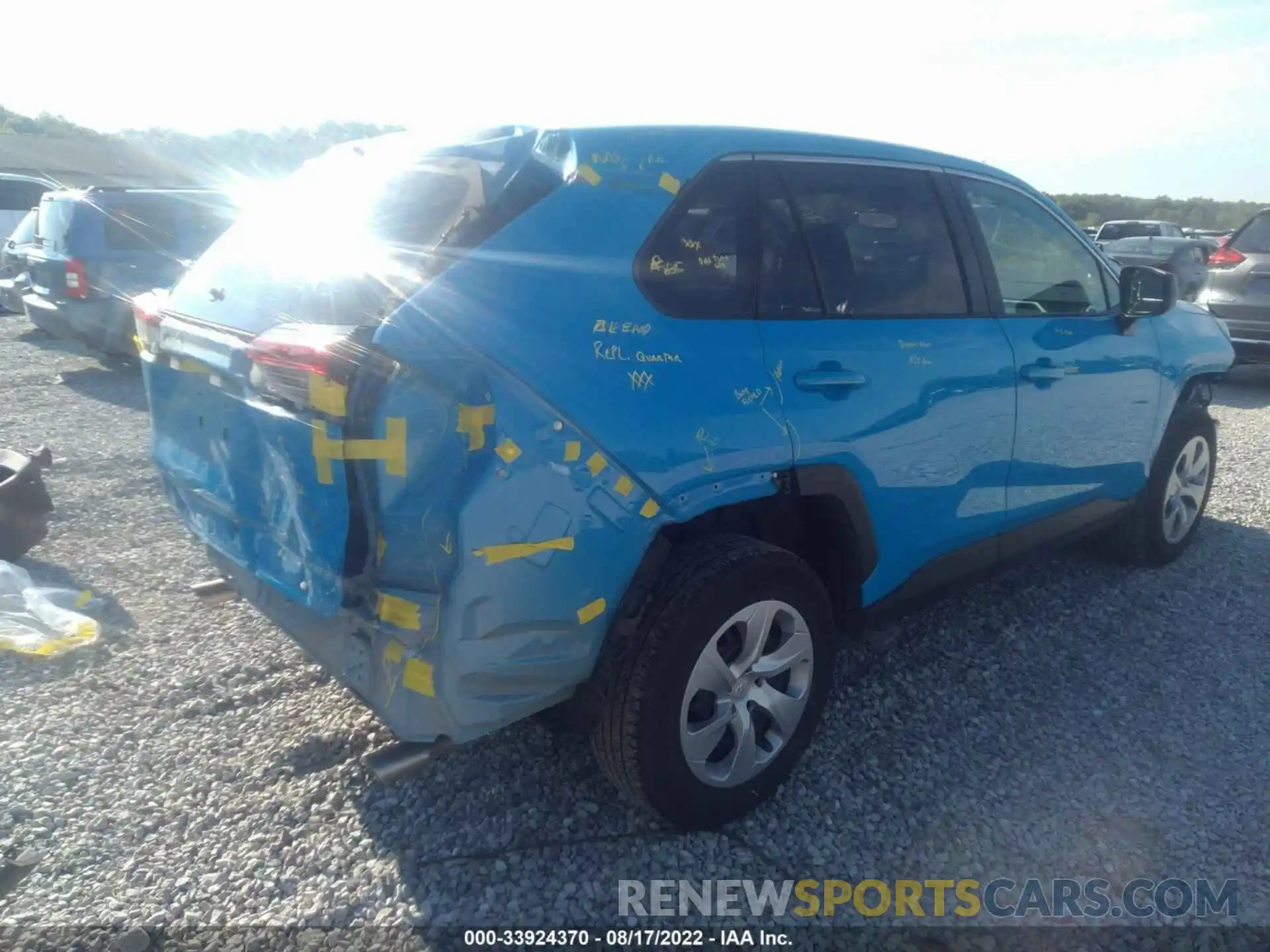 4 Photograph of a damaged car 2T3F1RFV0LC137567 TOYOTA RAV4 2020