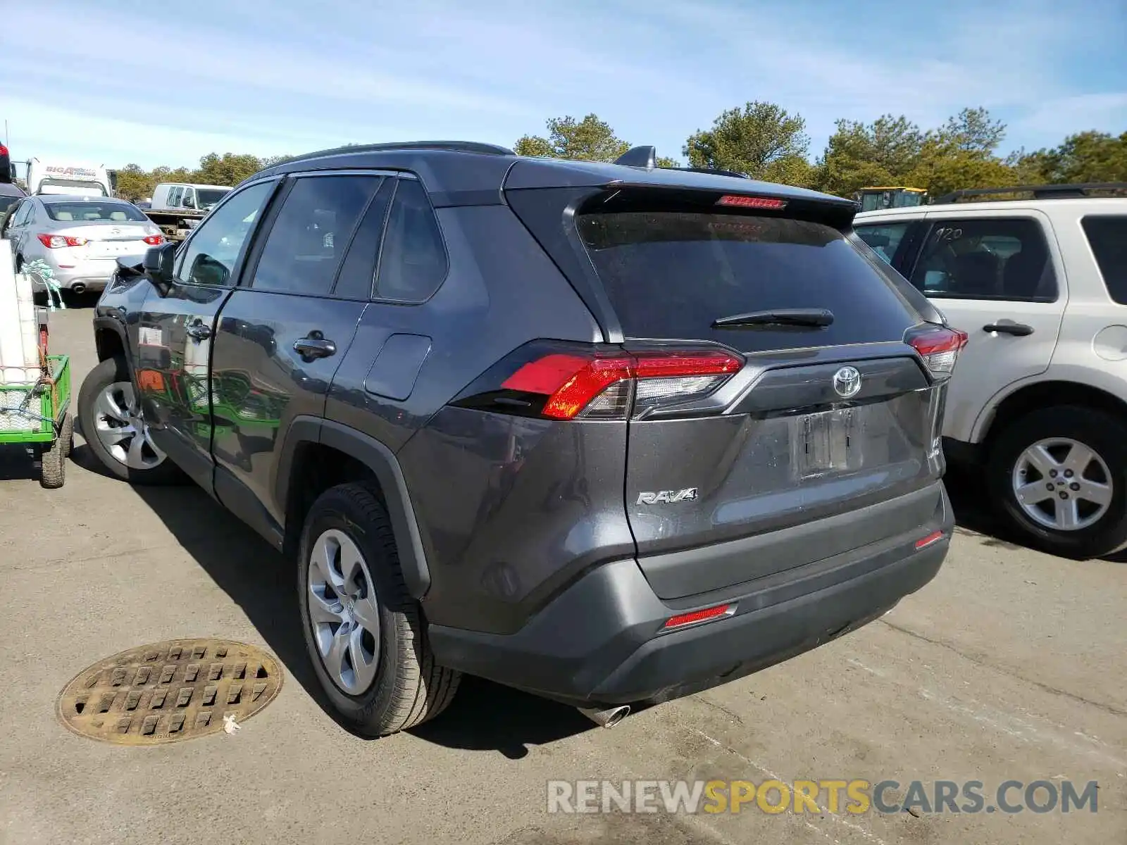 3 Photograph of a damaged car 2T3F1RFV0LC139156 TOYOTA RAV4 2020