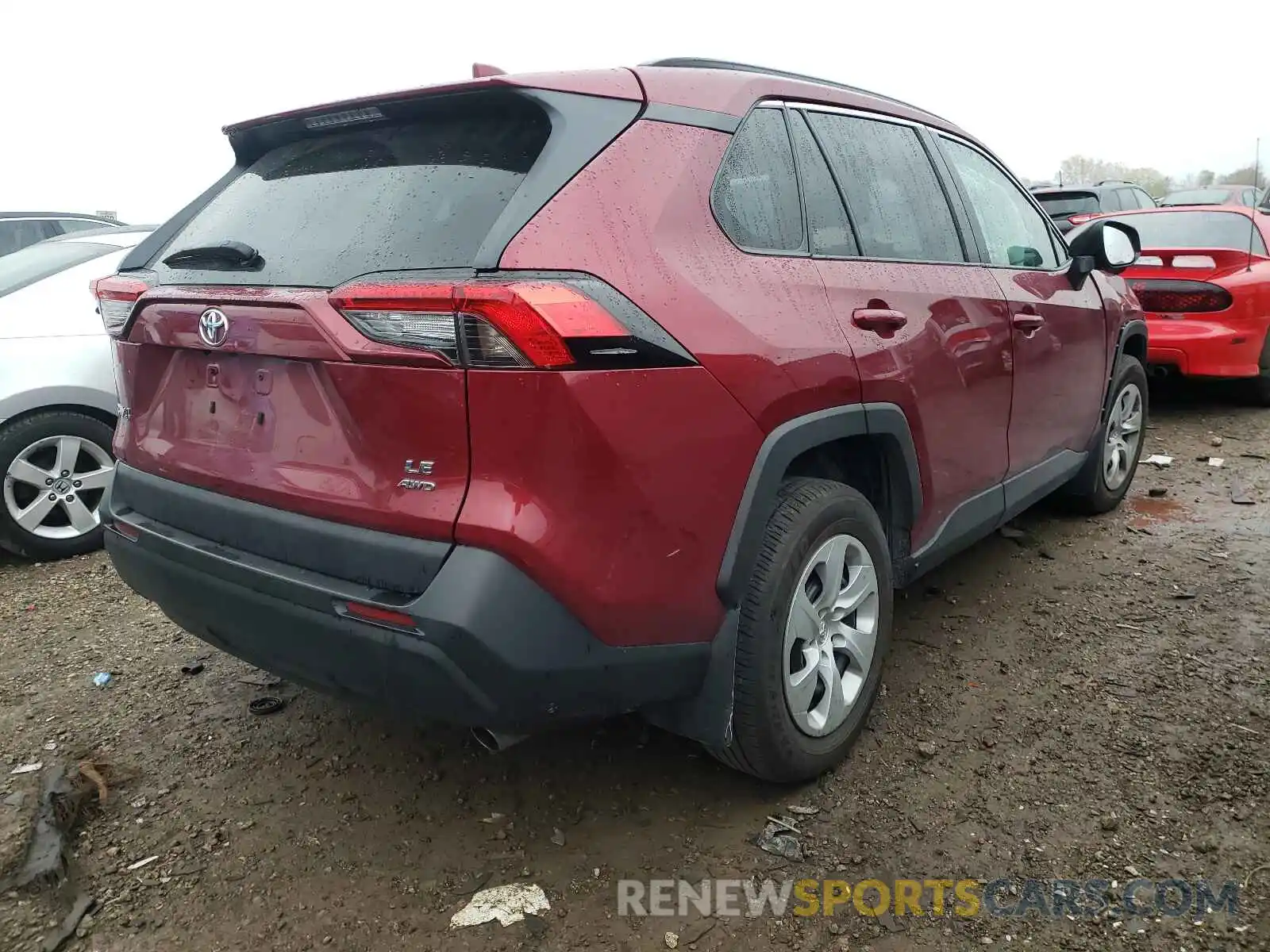 4 Photograph of a damaged car 2T3F1RFV0LW102686 TOYOTA RAV4 2020