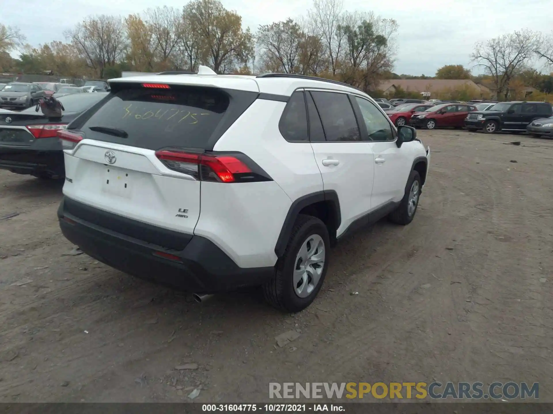 4 Photograph of a damaged car 2T3F1RFV0LW134473 TOYOTA RAV4 2020