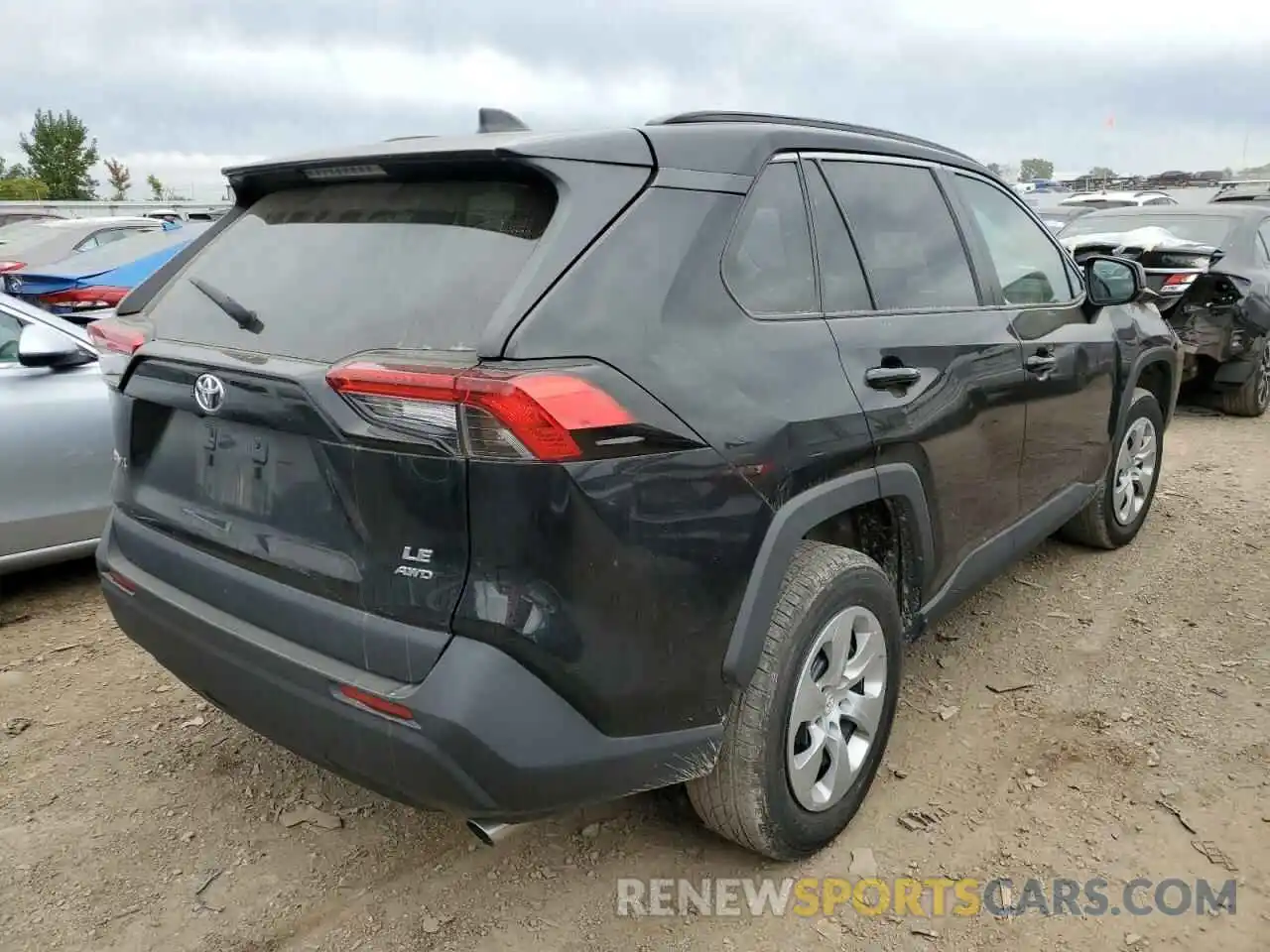 4 Photograph of a damaged car 2T3F1RFV1LC061048 TOYOTA RAV4 2020