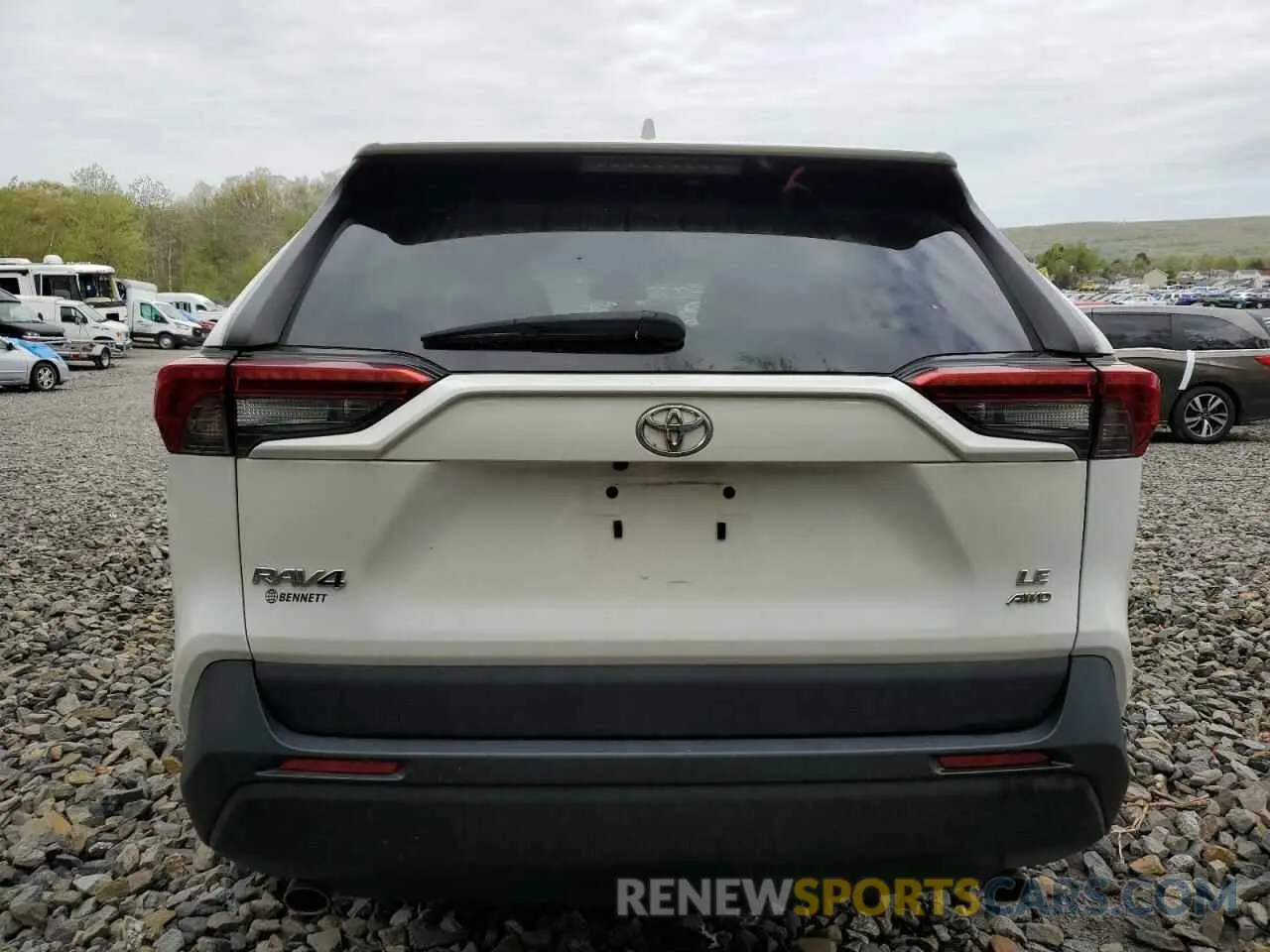6 Photograph of a damaged car 2T3F1RFV1LC100947 TOYOTA RAV4 2020