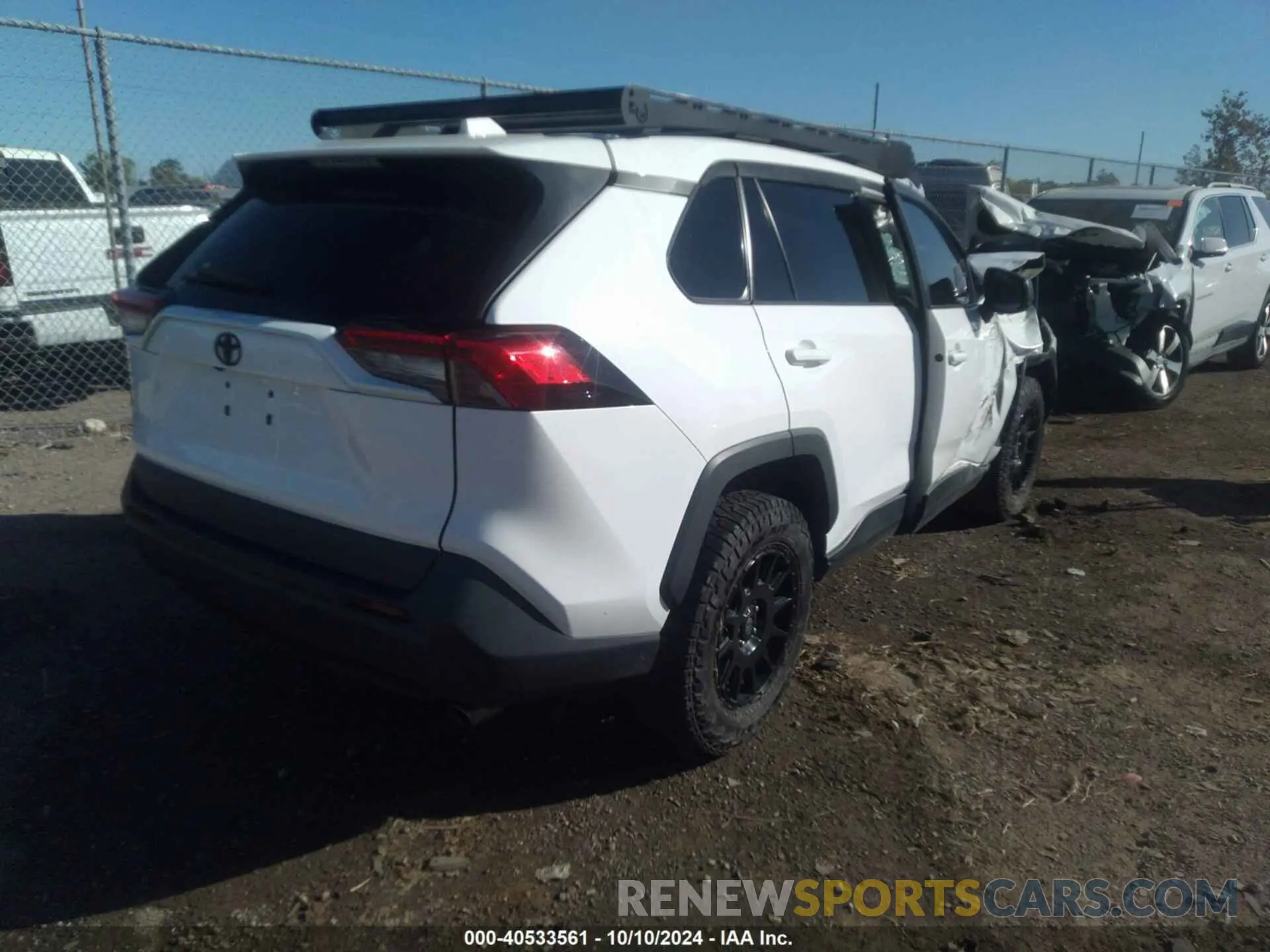 4 Photograph of a damaged car 2T3F1RFV1LC120762 TOYOTA RAV4 2020