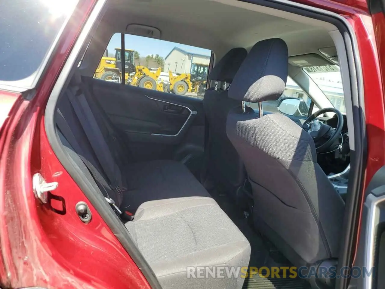 11 Photograph of a damaged car 2T3F1RFV1LC133110 TOYOTA RAV4 2020