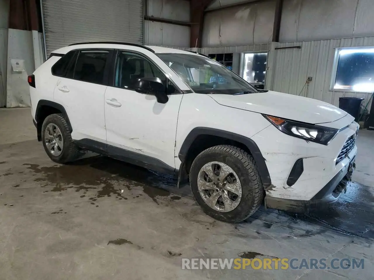 4 Photograph of a damaged car 2T3F1RFV1LW087356 TOYOTA RAV4 2020