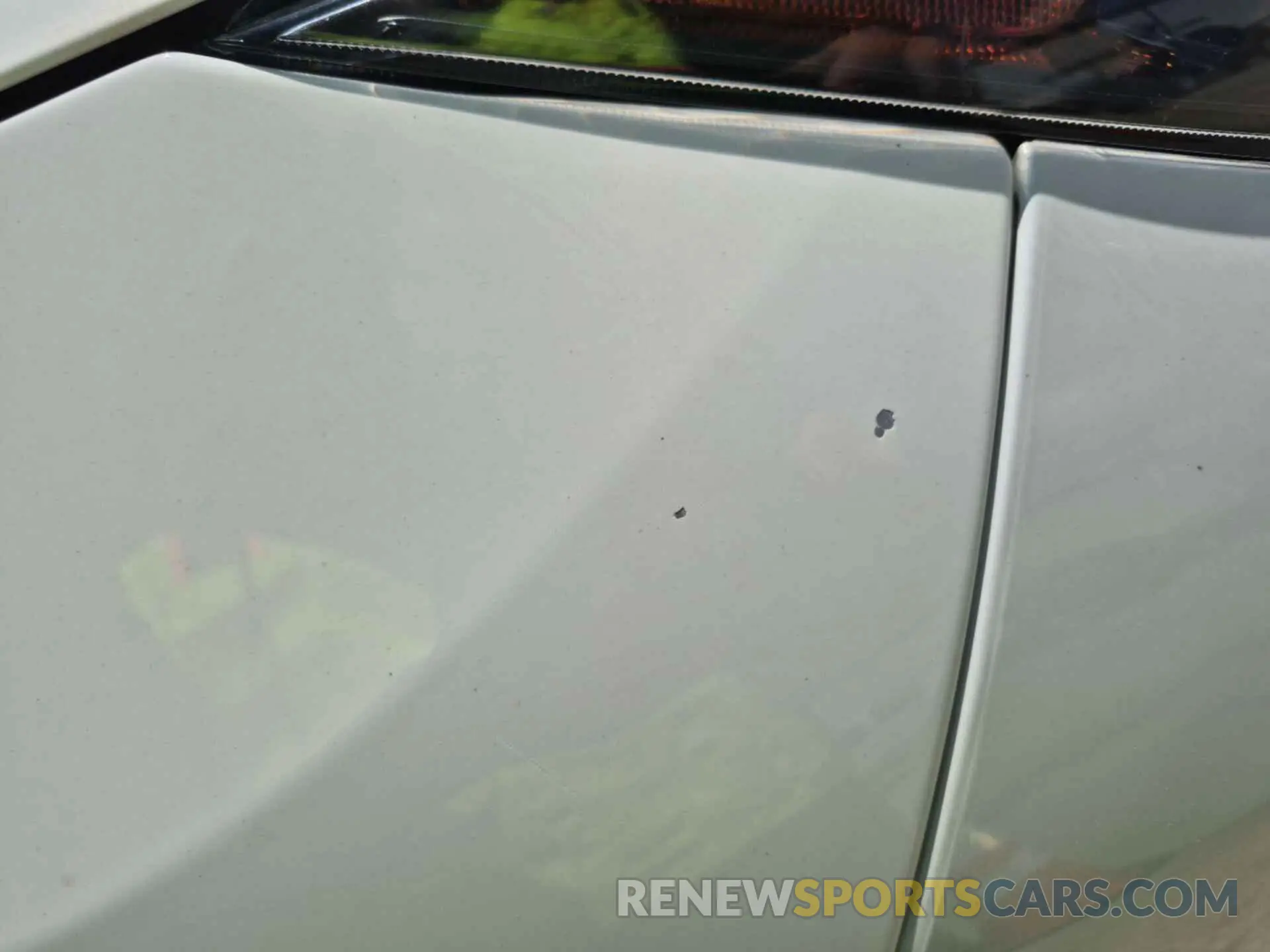 17 Photograph of a damaged car 2T3F1RFV1LW111090 TOYOTA RAV4 2020