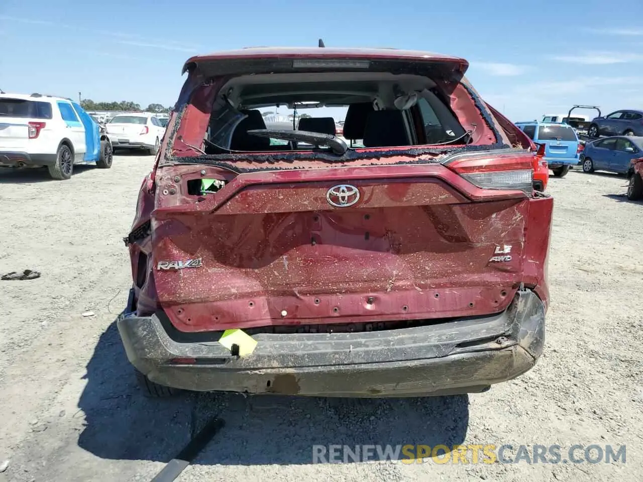 6 Photograph of a damaged car 2T3F1RFV1LW123398 TOYOTA RAV4 2020