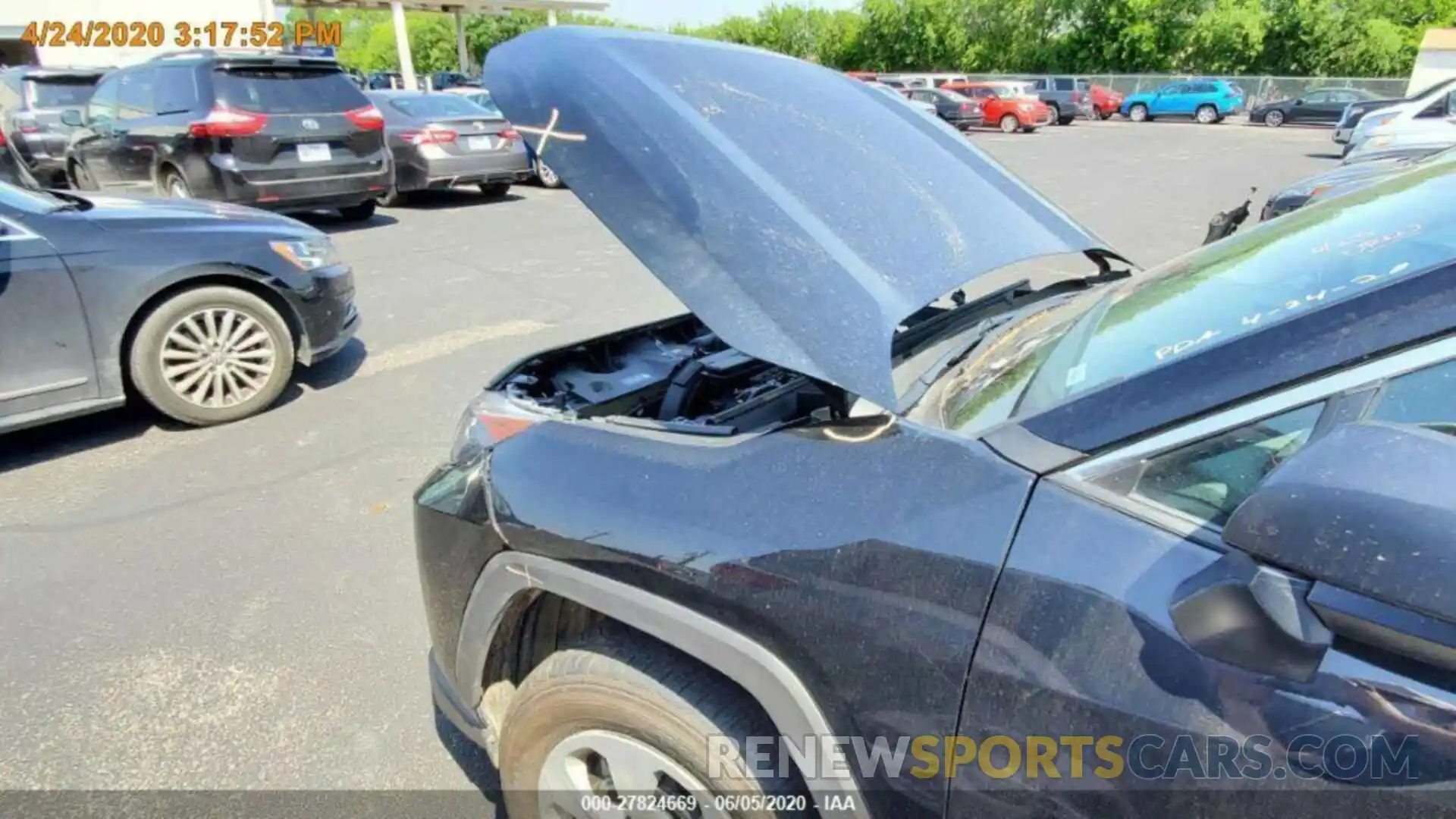 9 Photograph of a damaged car 2T3F1RFV2LC065982 TOYOTA RAV4 2020