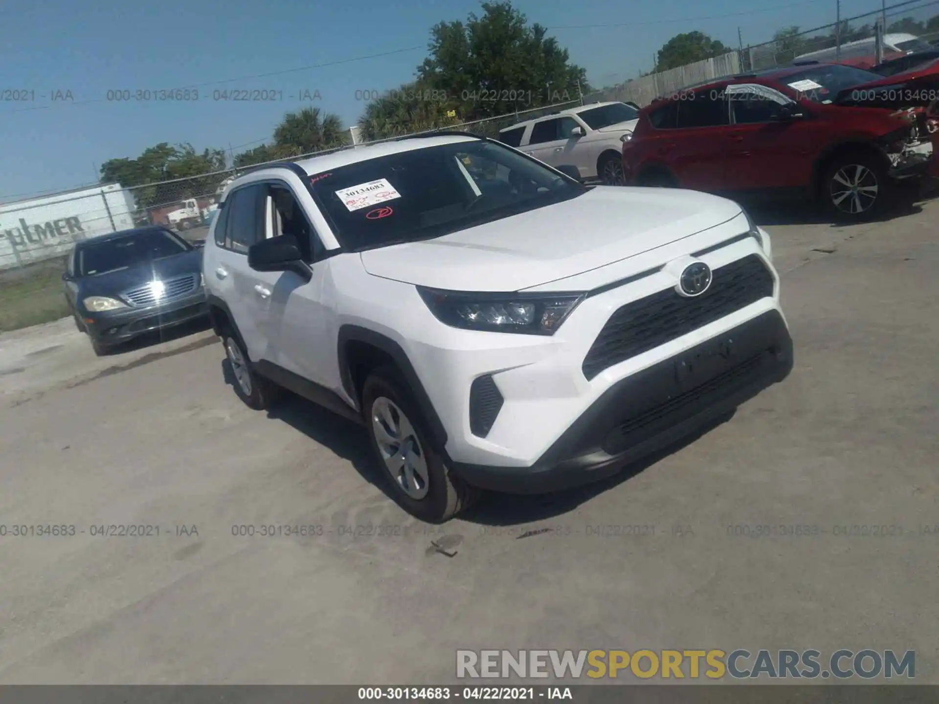 1 Photograph of a damaged car 2T3F1RFV2LC066498 TOYOTA RAV4 2020