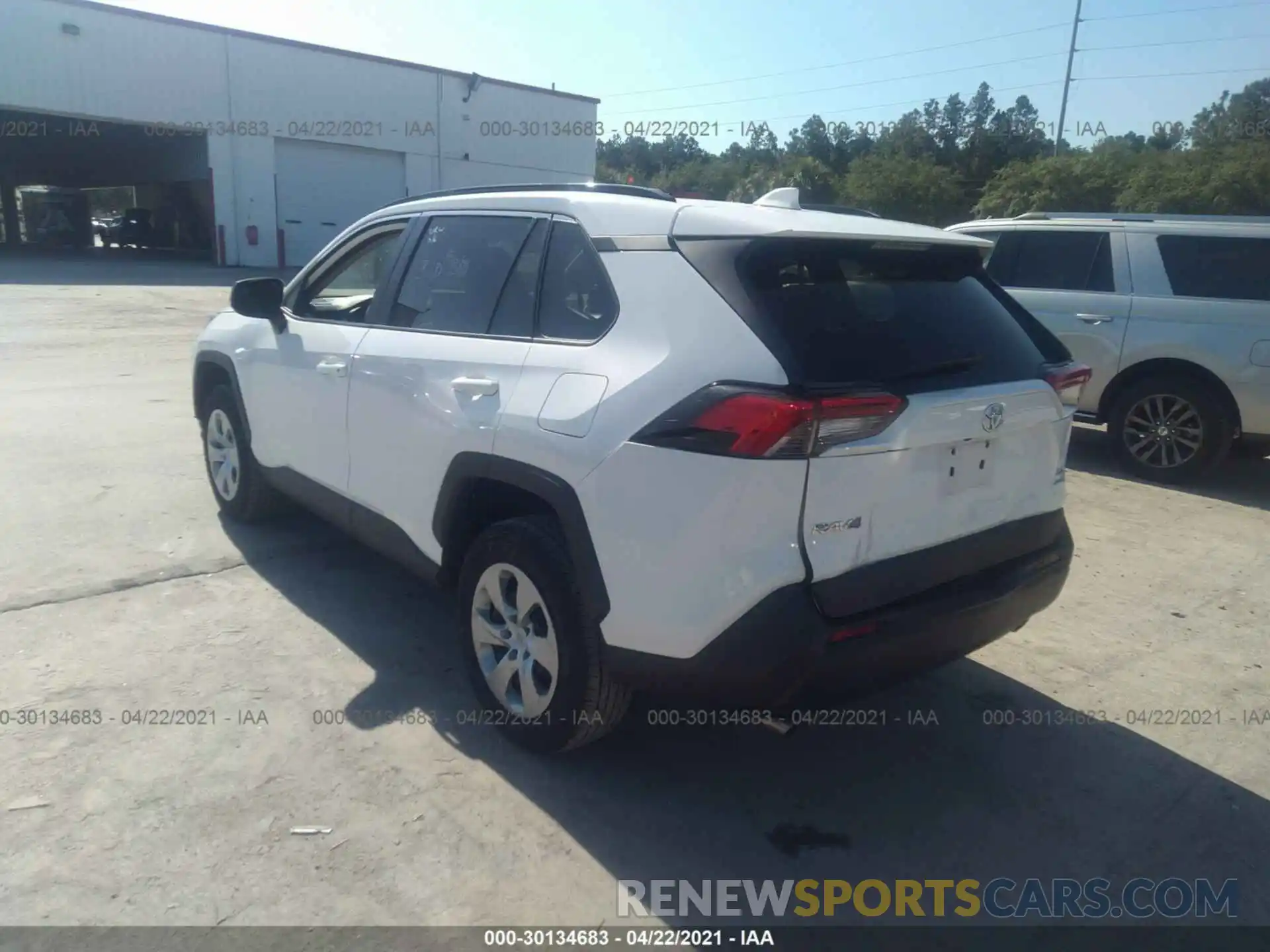 3 Photograph of a damaged car 2T3F1RFV2LC066498 TOYOTA RAV4 2020